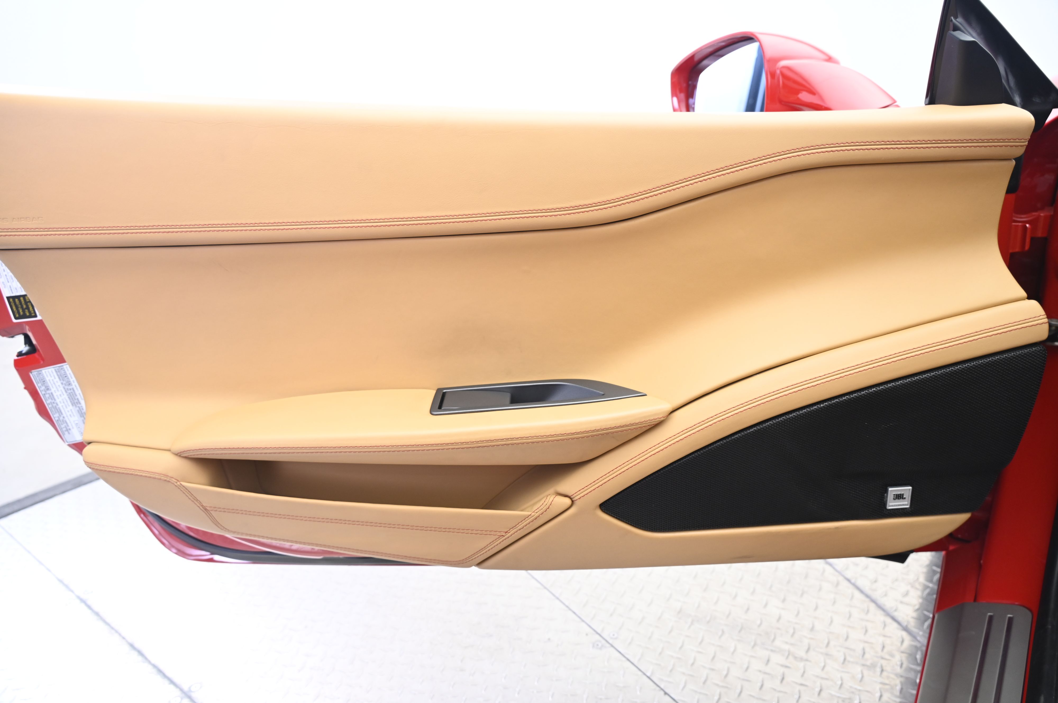 Thumbnail: 2013 Ferrari 458 - 25