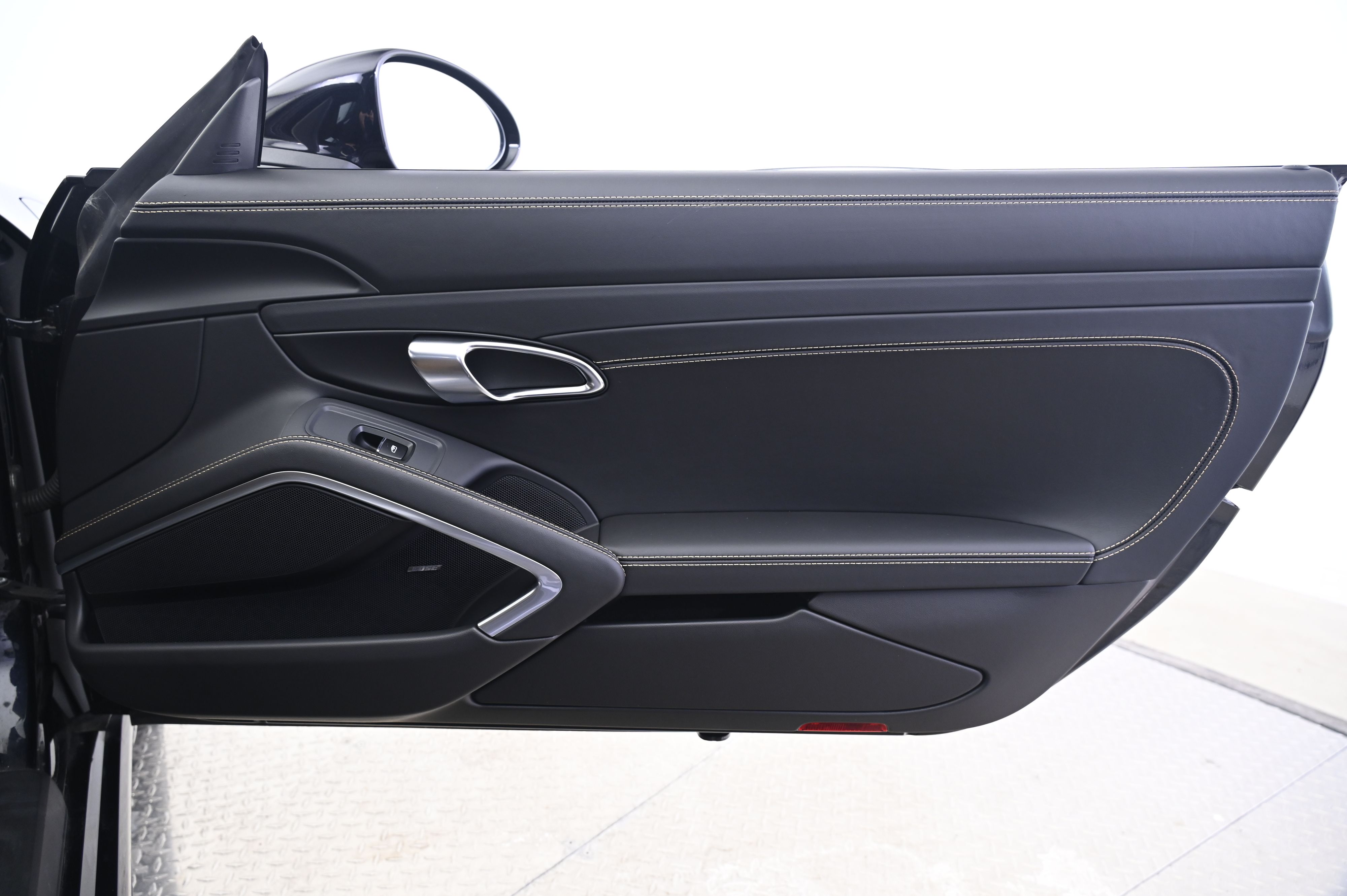 Thumbnail: 2025 Porsche 718 Cayman - 17