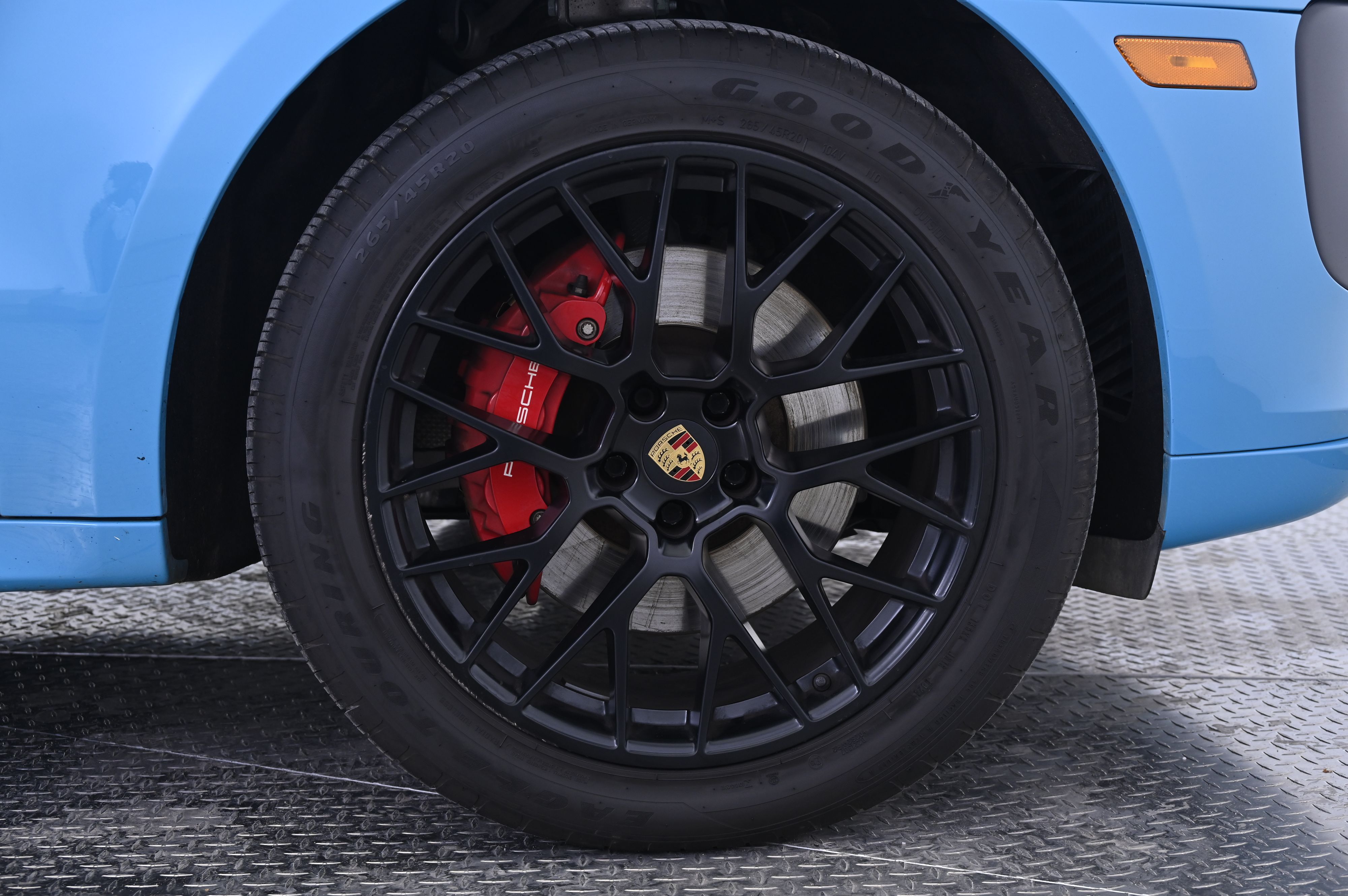 Thumbnail: 2021 Porsche Macan - 14