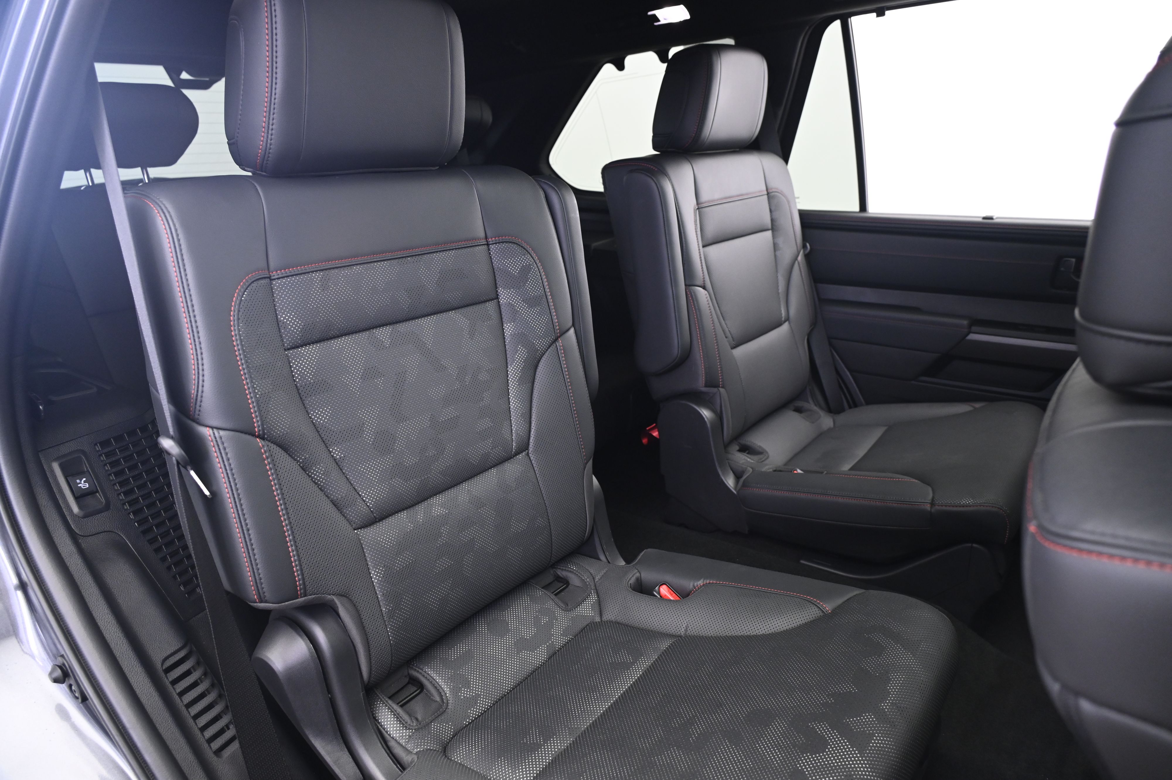 Thumbnail: 2024 Toyota Sequoia - 20