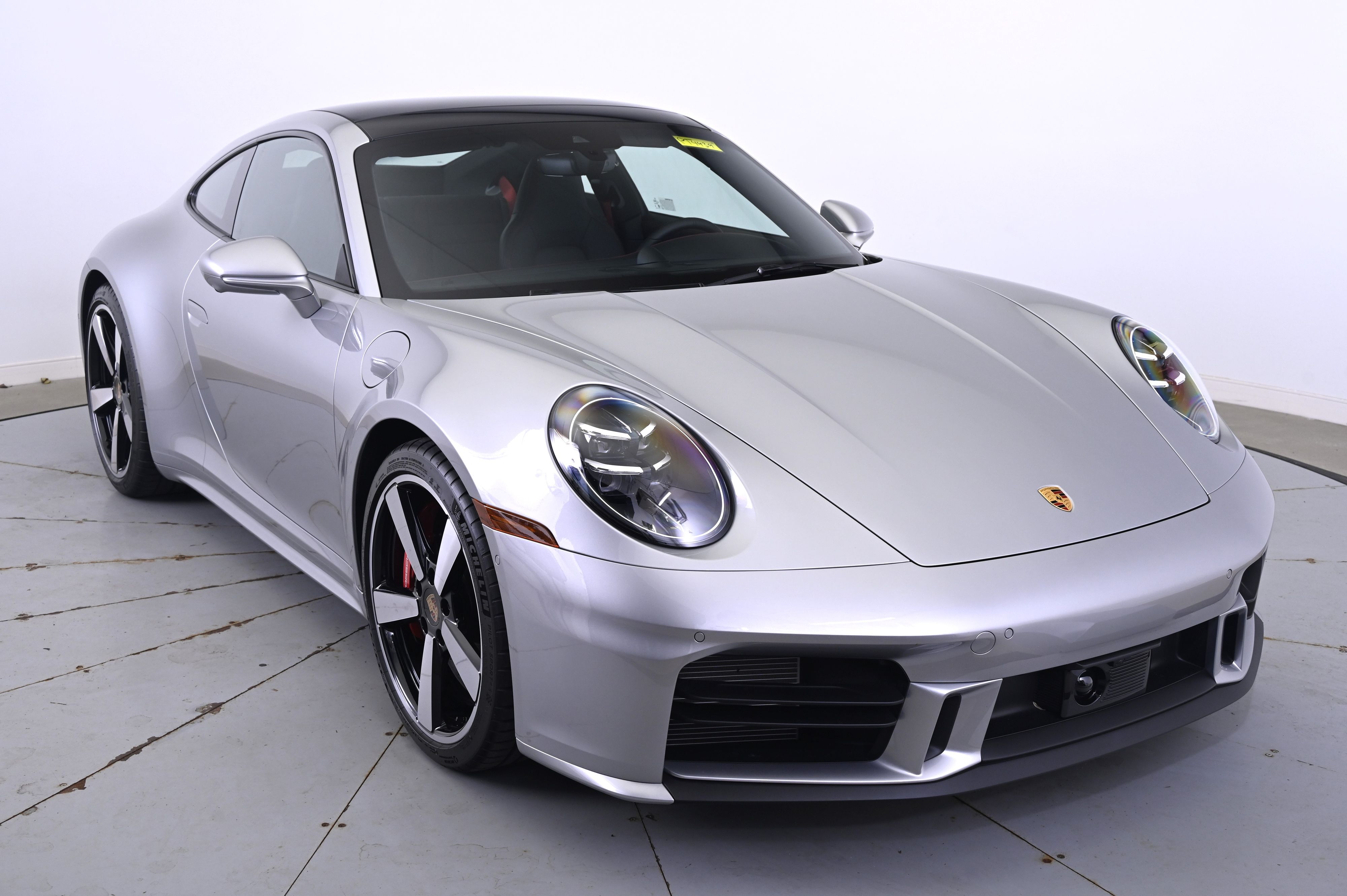 Thumbnail: 2025 Porsche 911 - 9