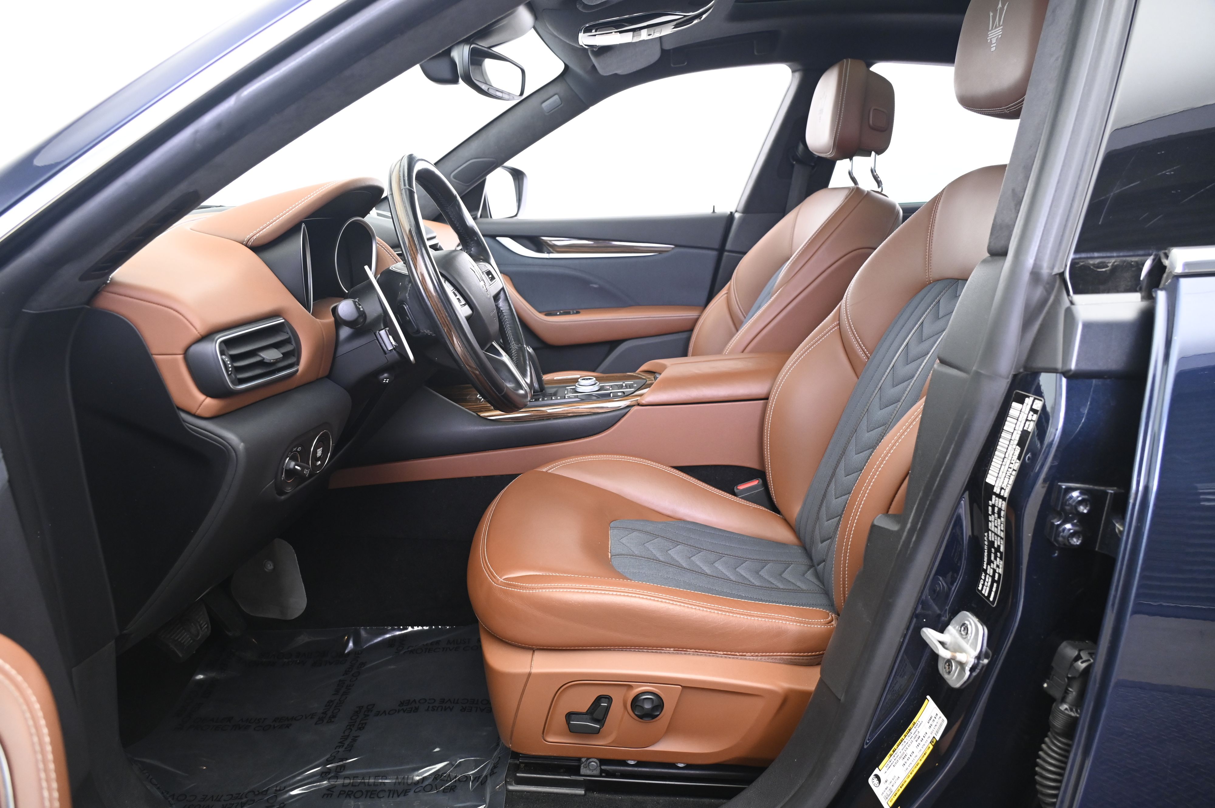 Thumbnail: 2020 Maserati Levante - 29