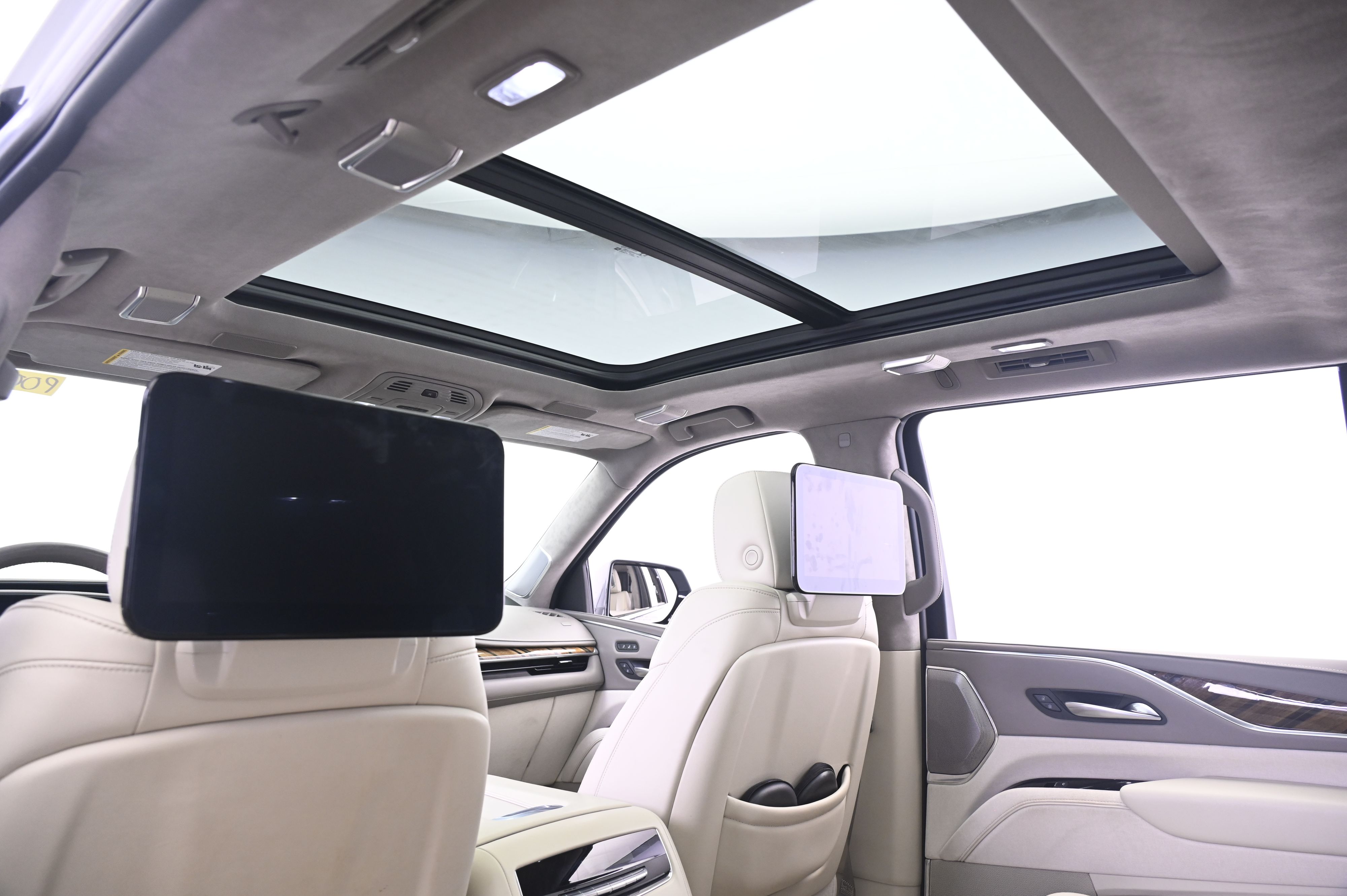 Thumbnail: 2022 Cadillac Escalade - 27