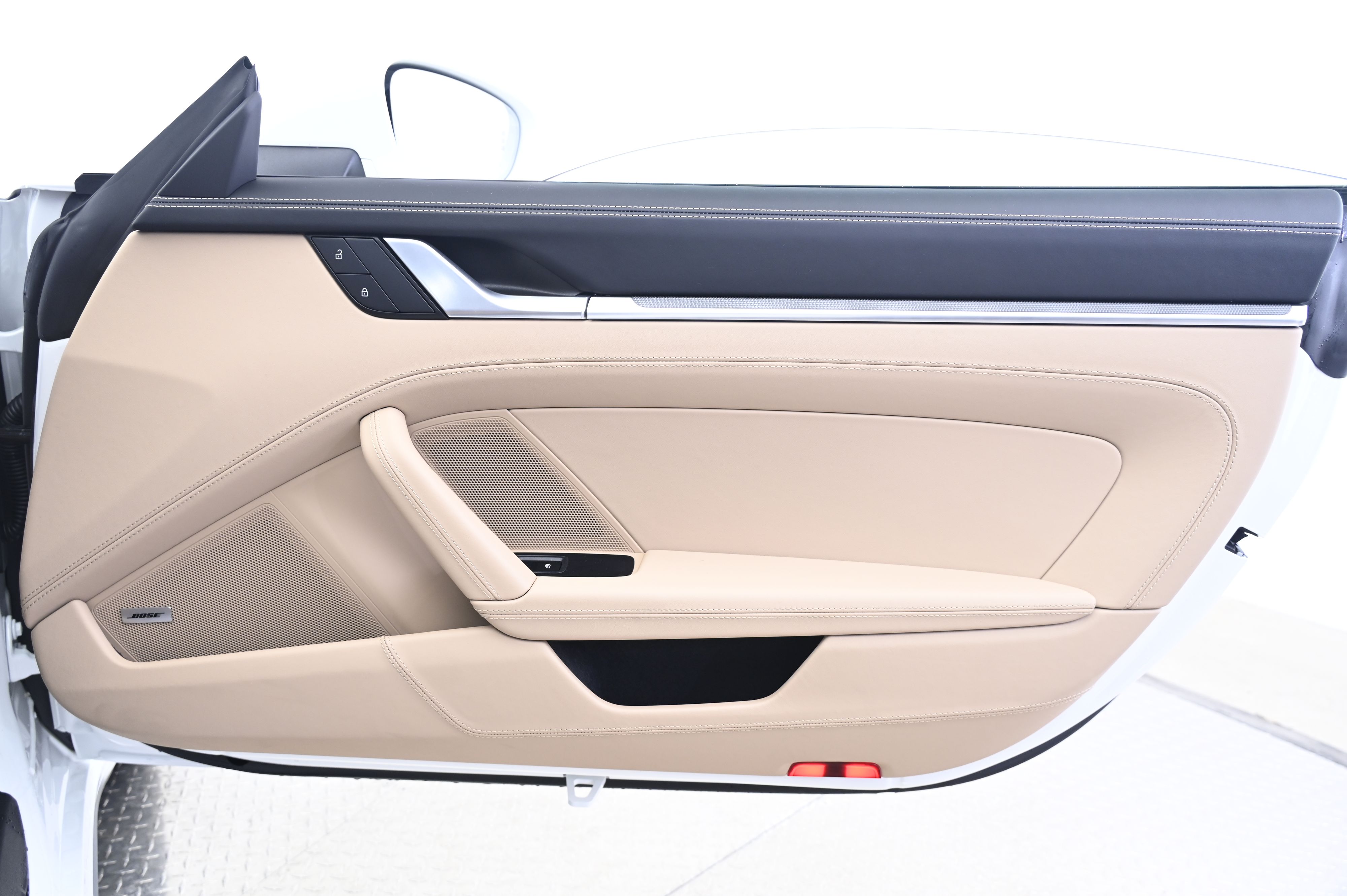 Thumbnail: 2024 Porsche 911 - 16