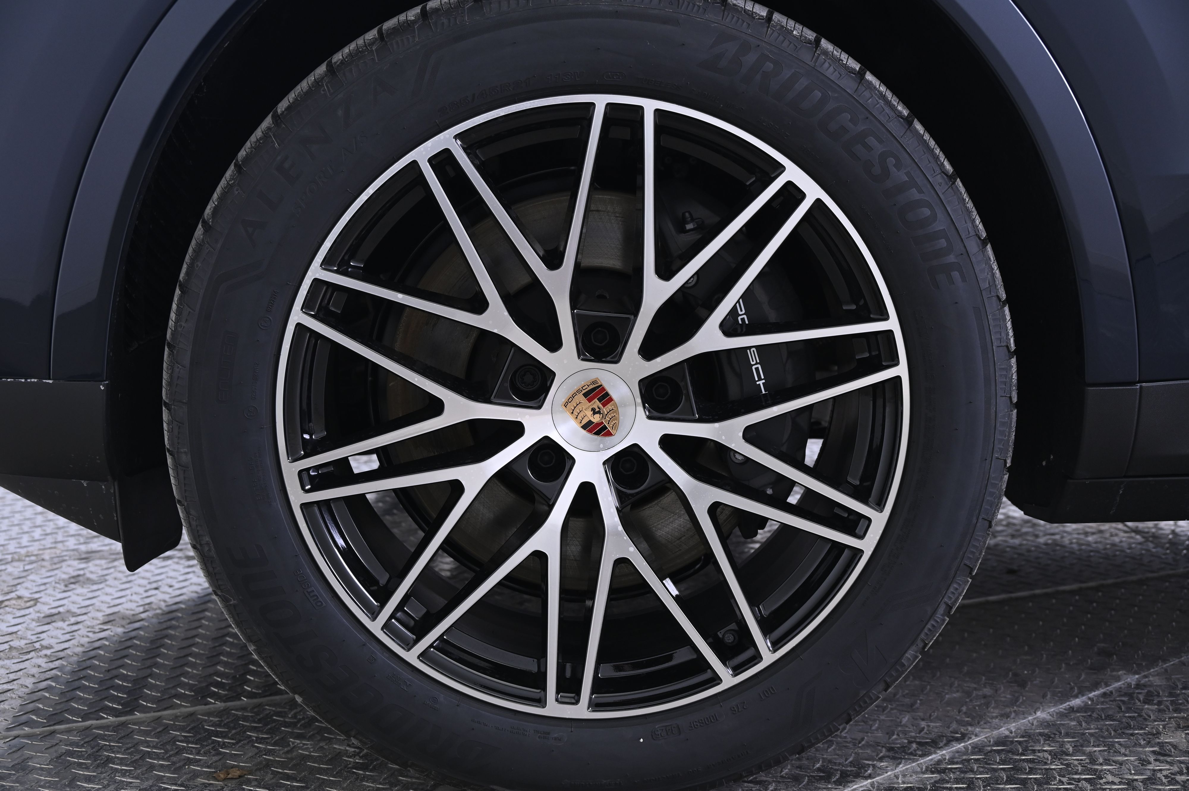 Thumbnail: 2026 Porsche Cayenne - 11