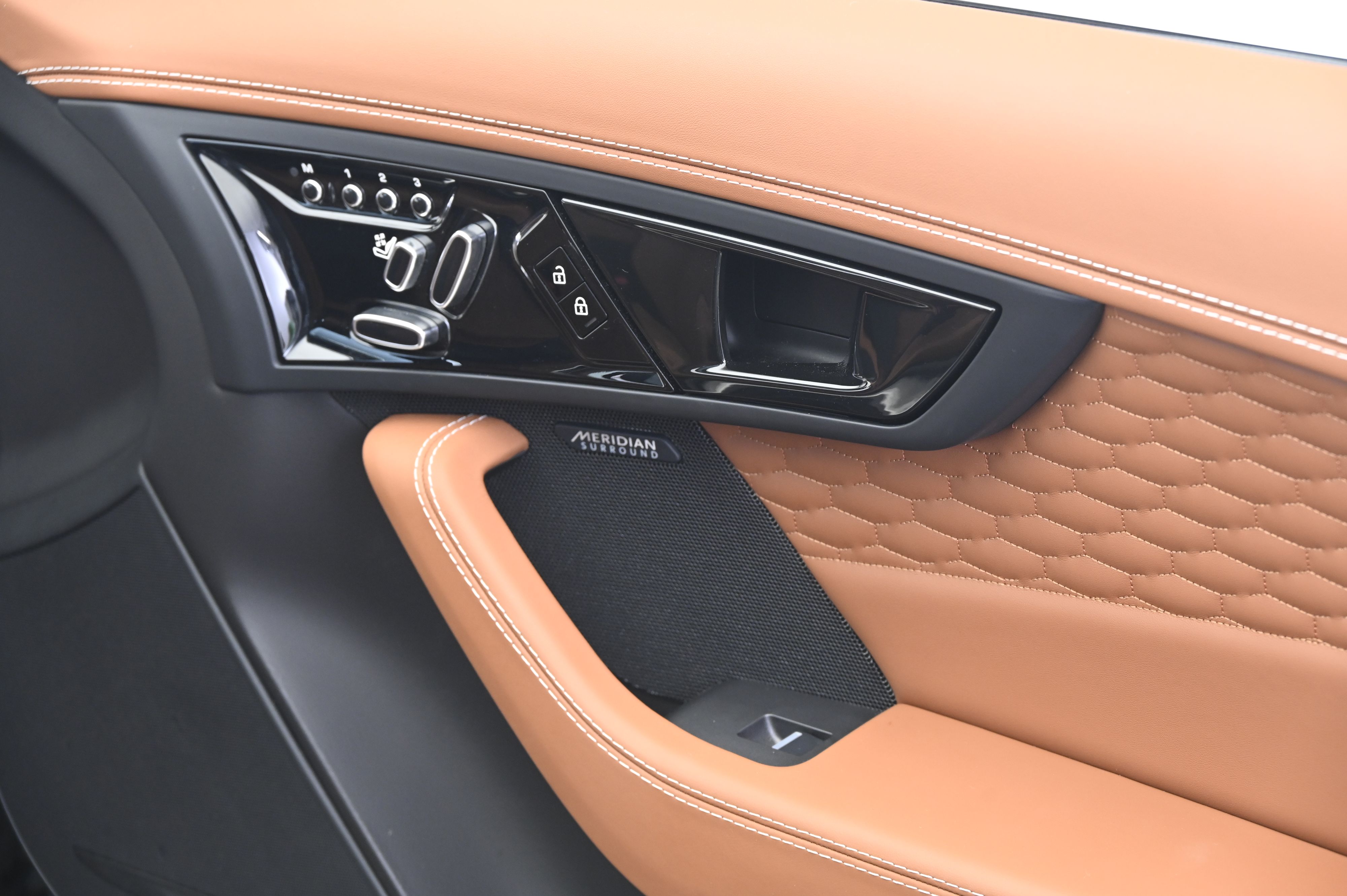 Thumbnail: 2024 Jaguar F-Type - 17