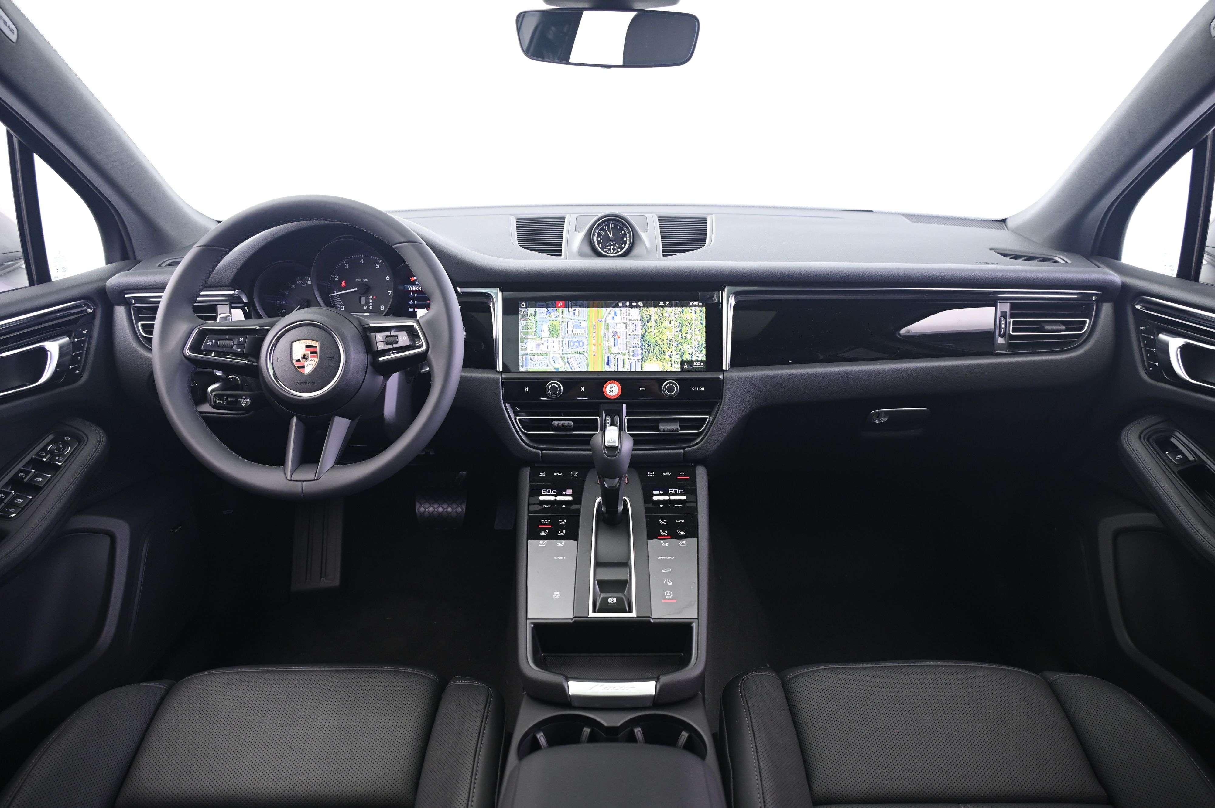 Thumbnail: 2025 Porsche Macan - 31