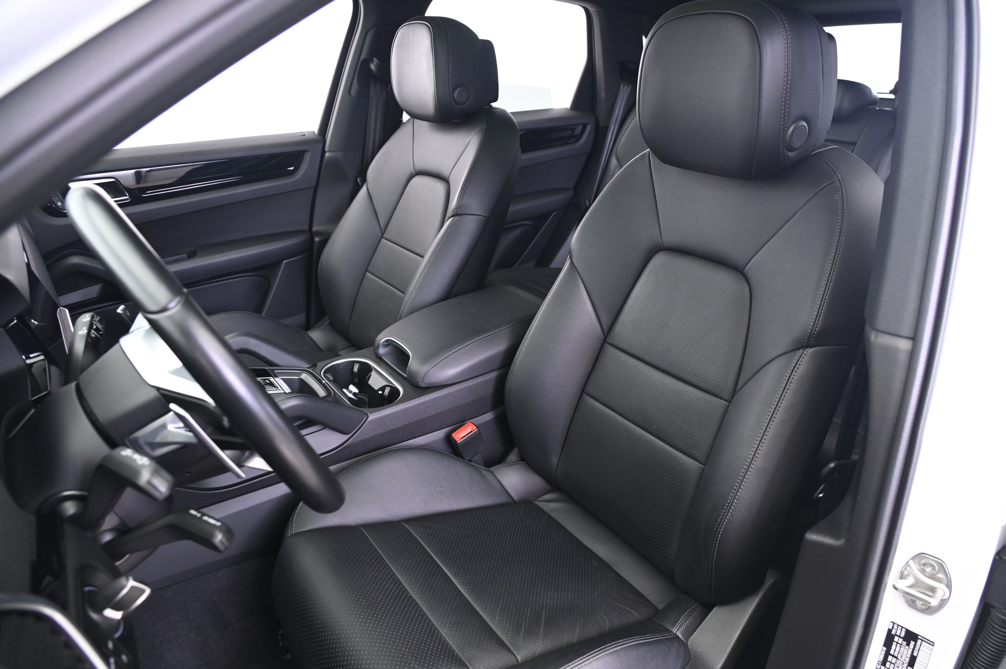 Thumbnail: 2022 Porsche Cayenne - 5