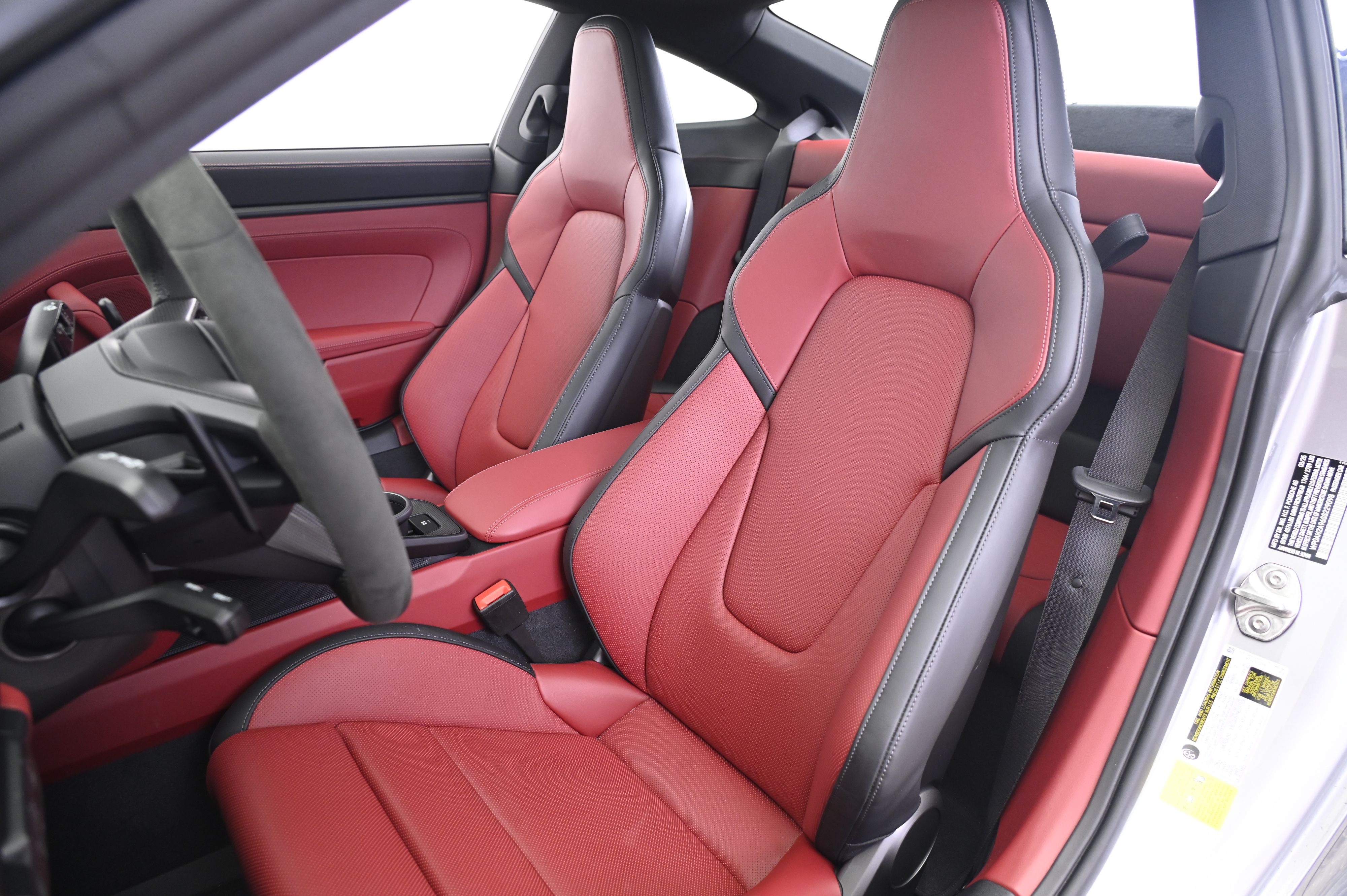 Thumbnail: 2025 Porsche 911 - 26