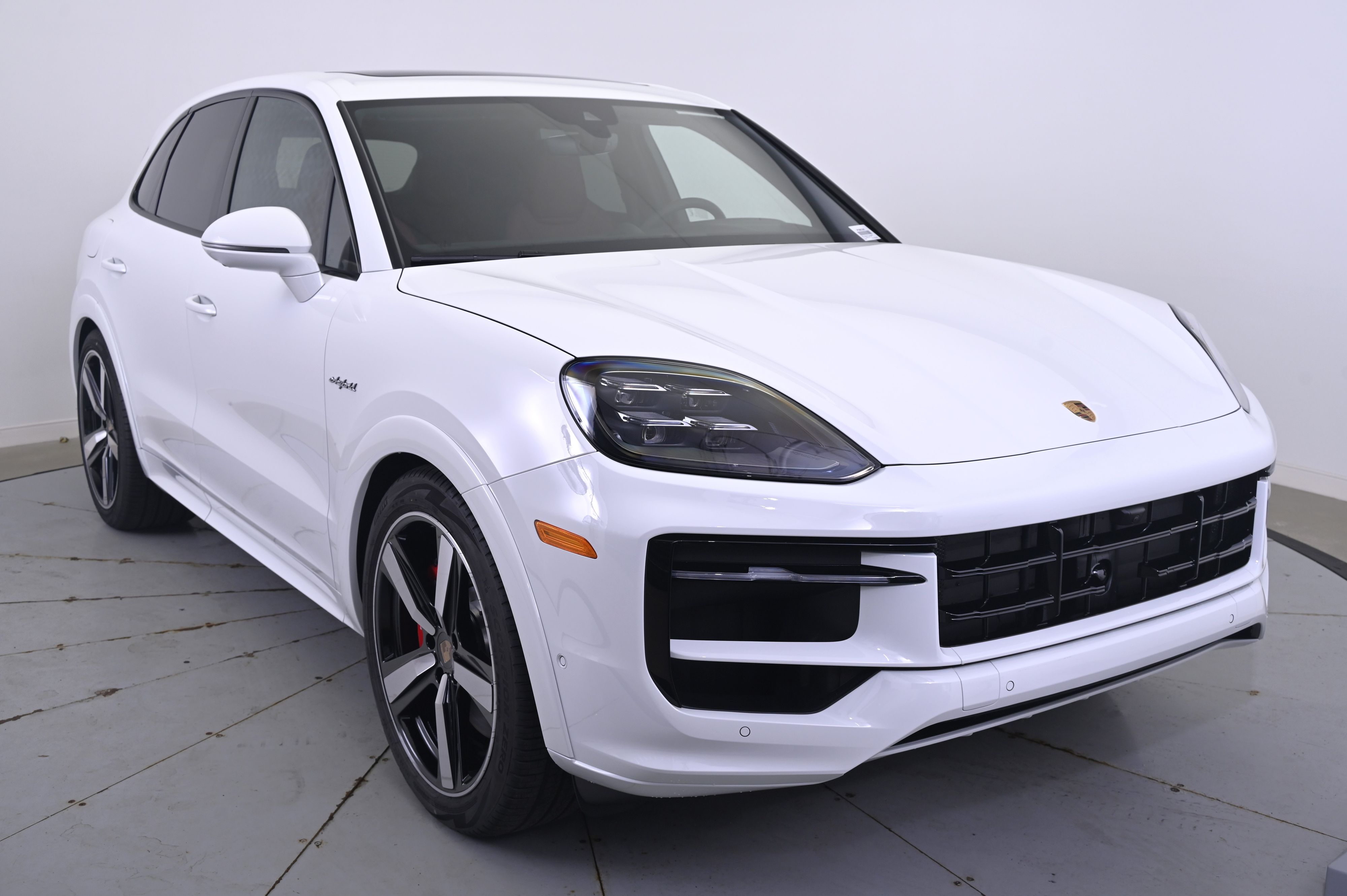 Thumbnail: 2026 Porsche Cayenne - 9
