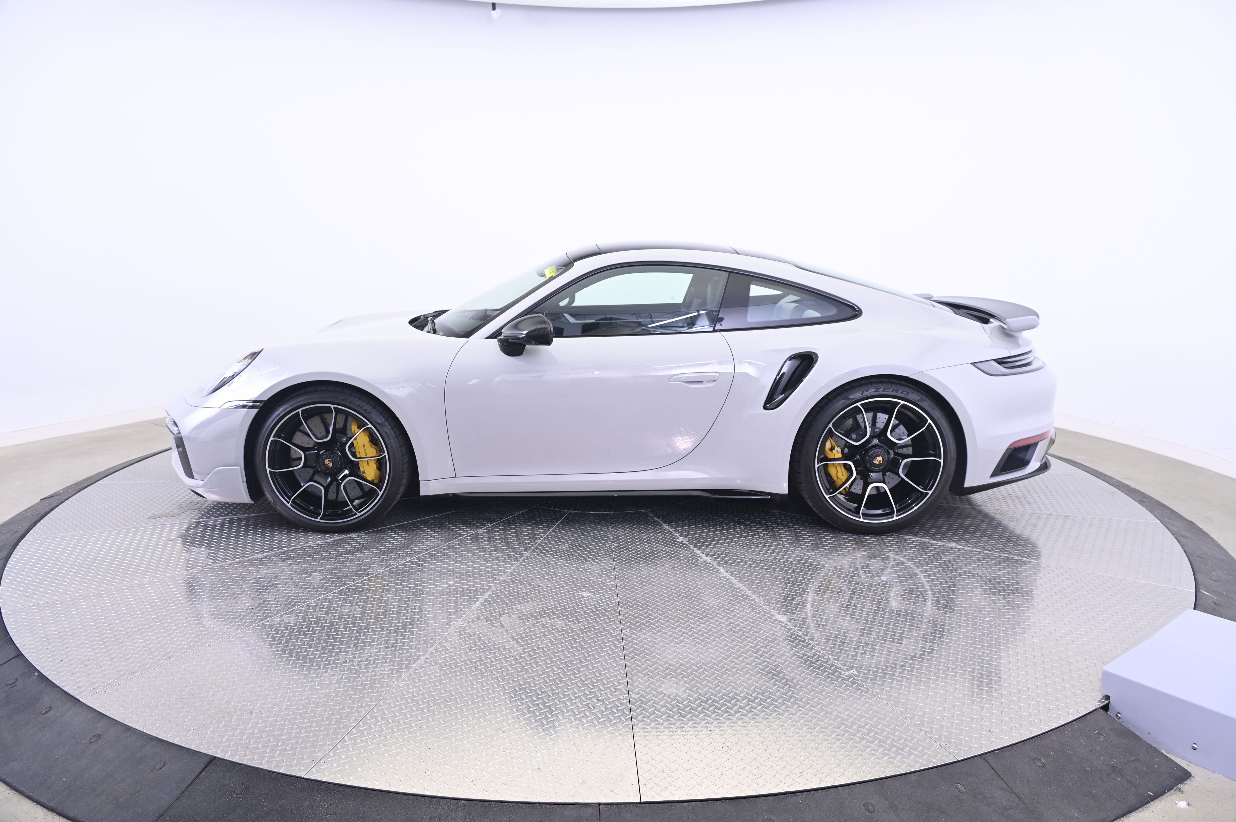 Thumbnail: 2021 Porsche 911 - 2