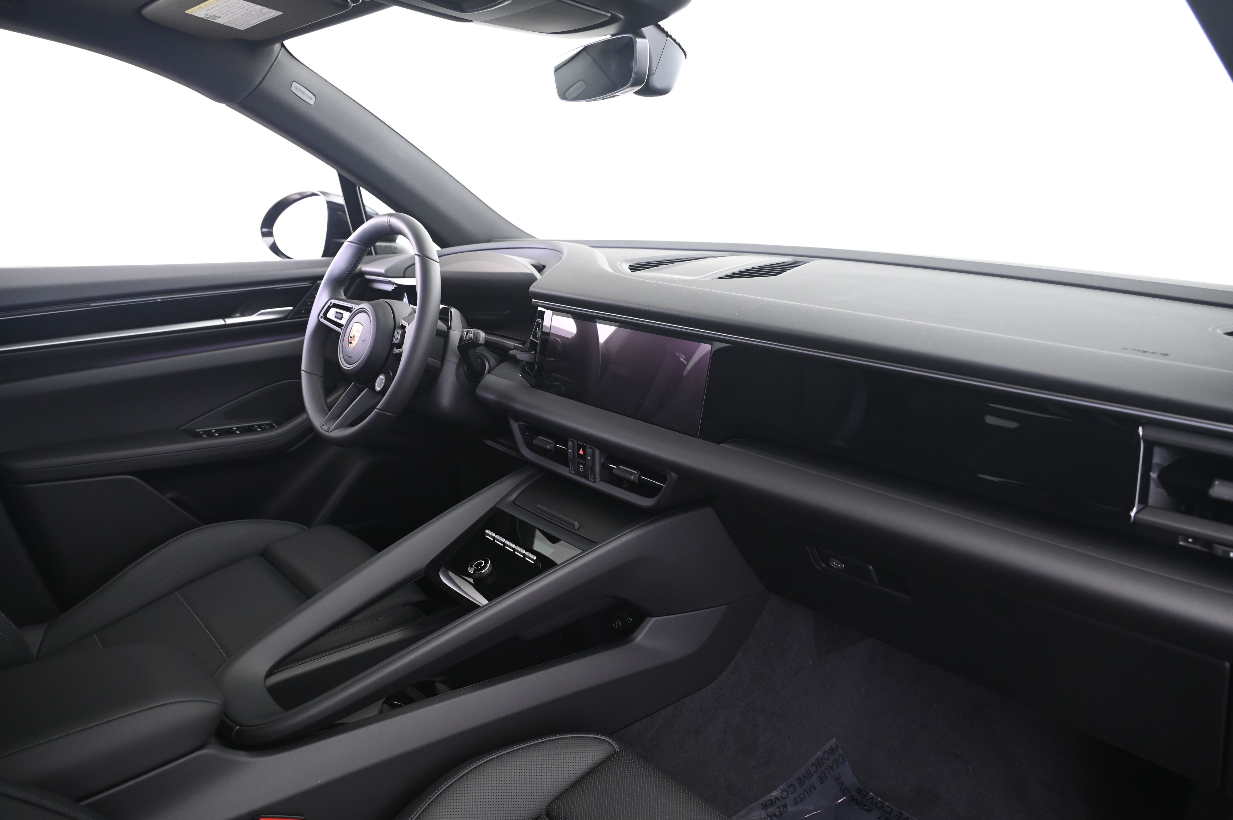 Thumbnail: 2026 Porsche Macan - 23