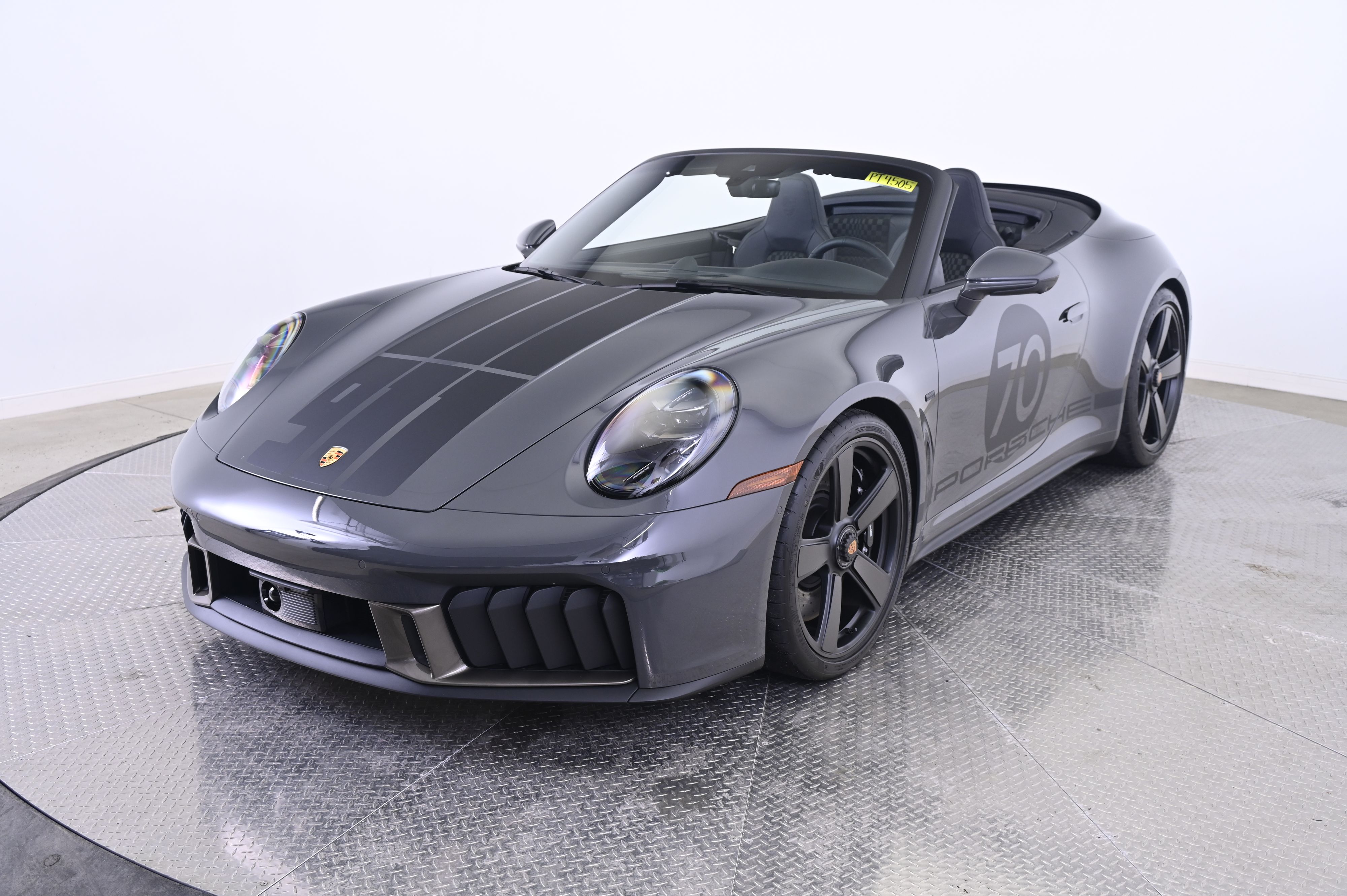 Thumbnail: 2026 Porsche 911 - 1