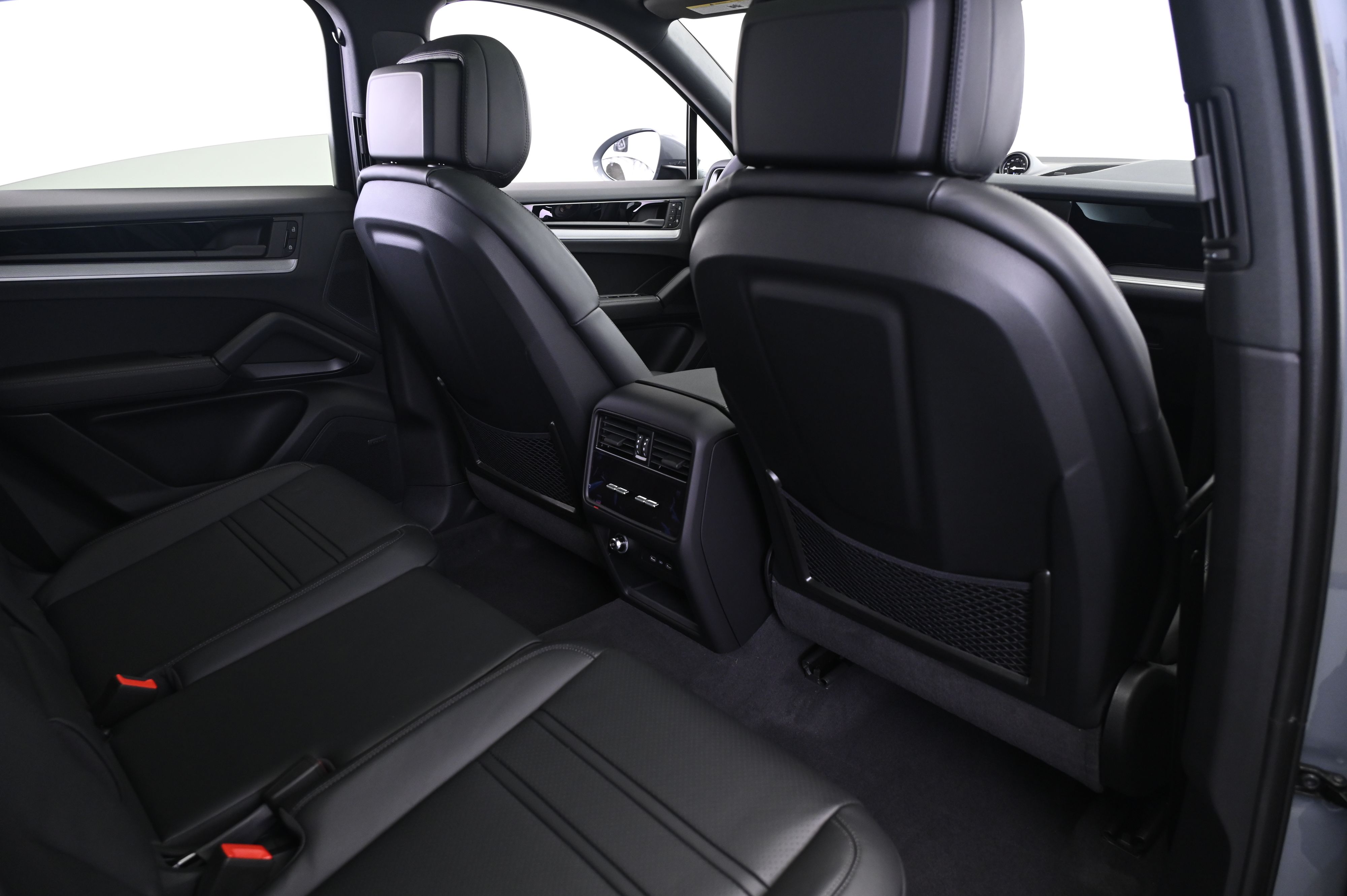 Thumbnail: 2026 Porsche  - 17