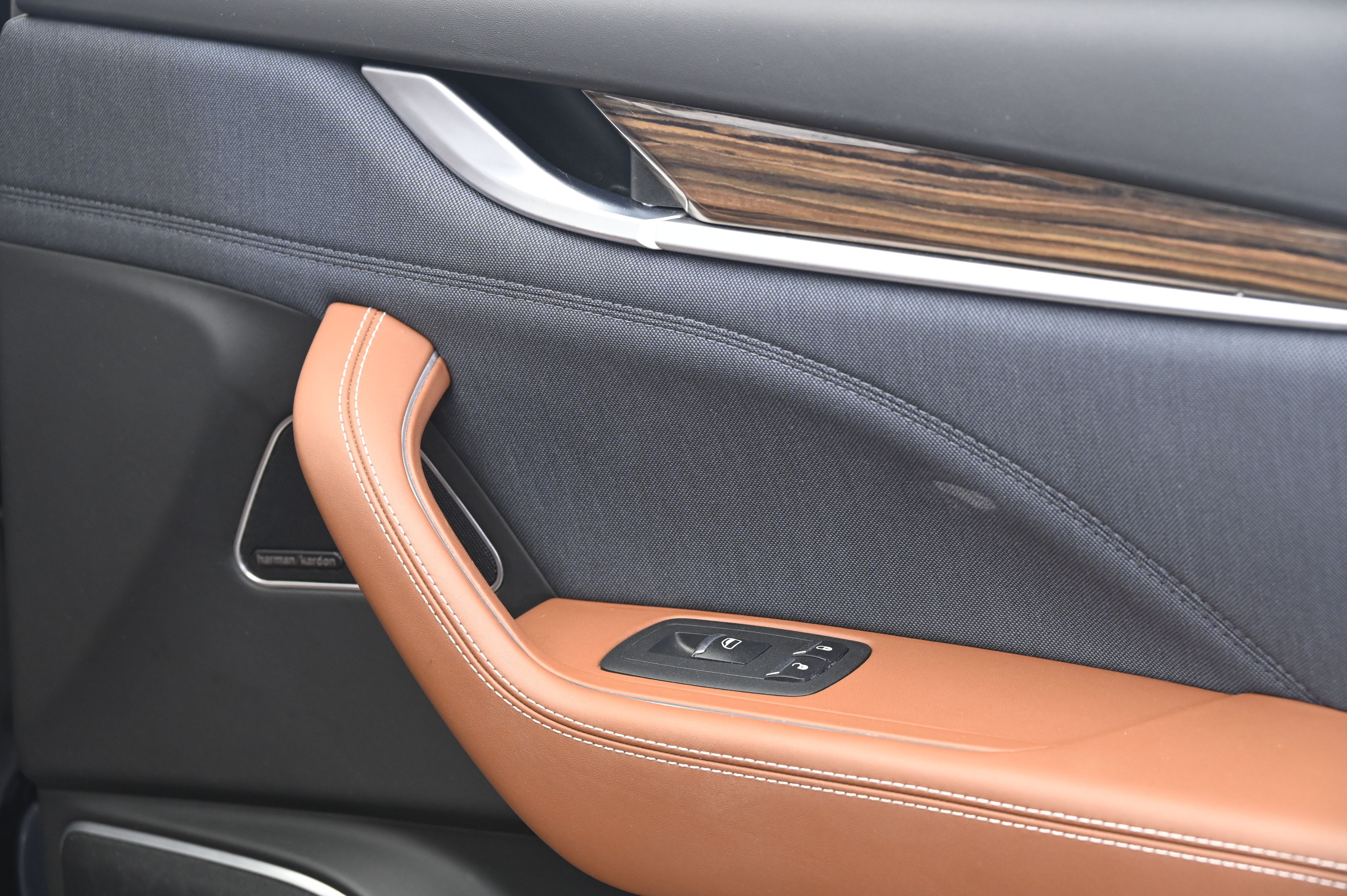 Thumbnail: 2020 Maserati Levante - 21