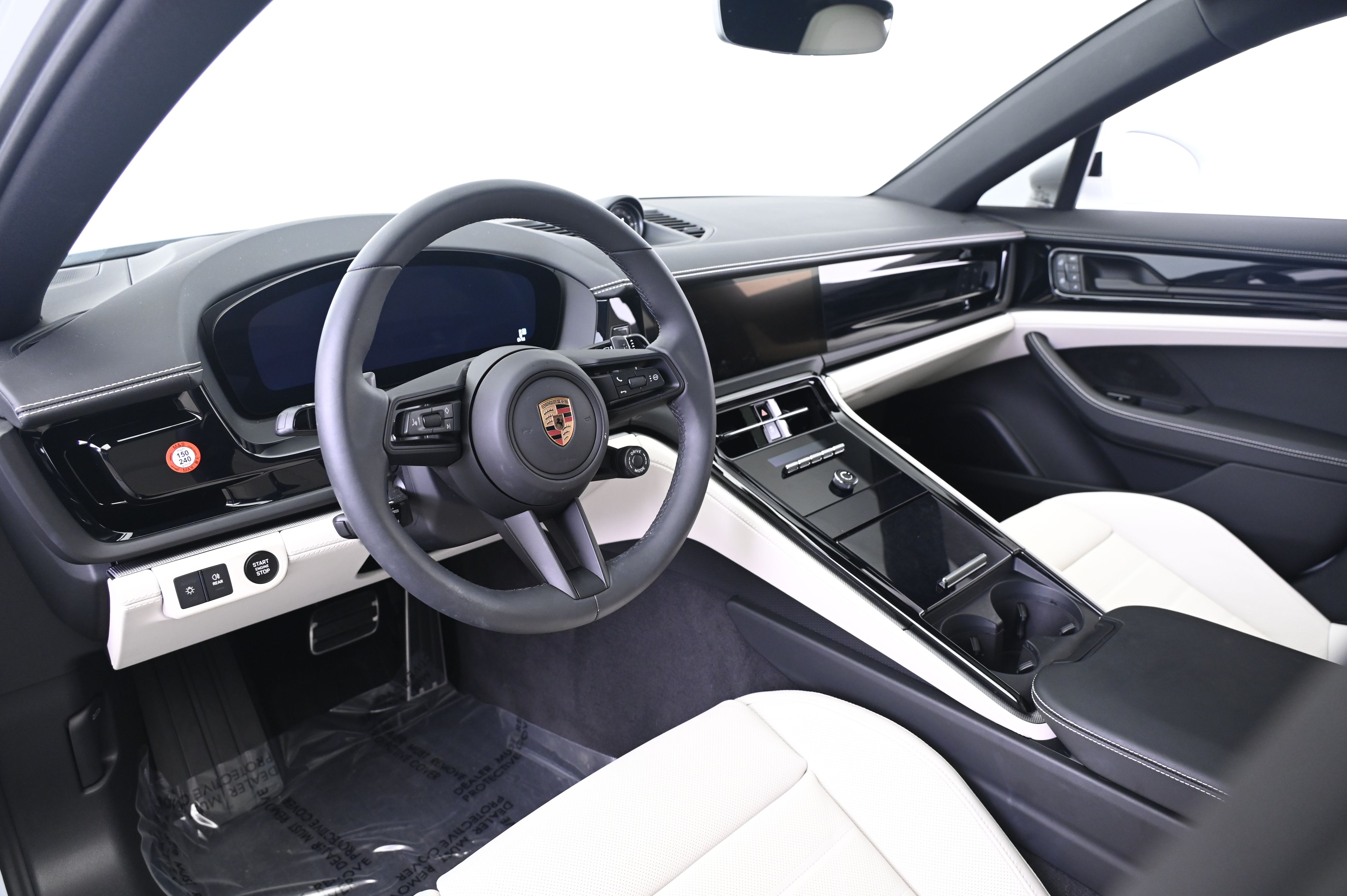 Thumbnail: 2025 Porsche Panamera - 28