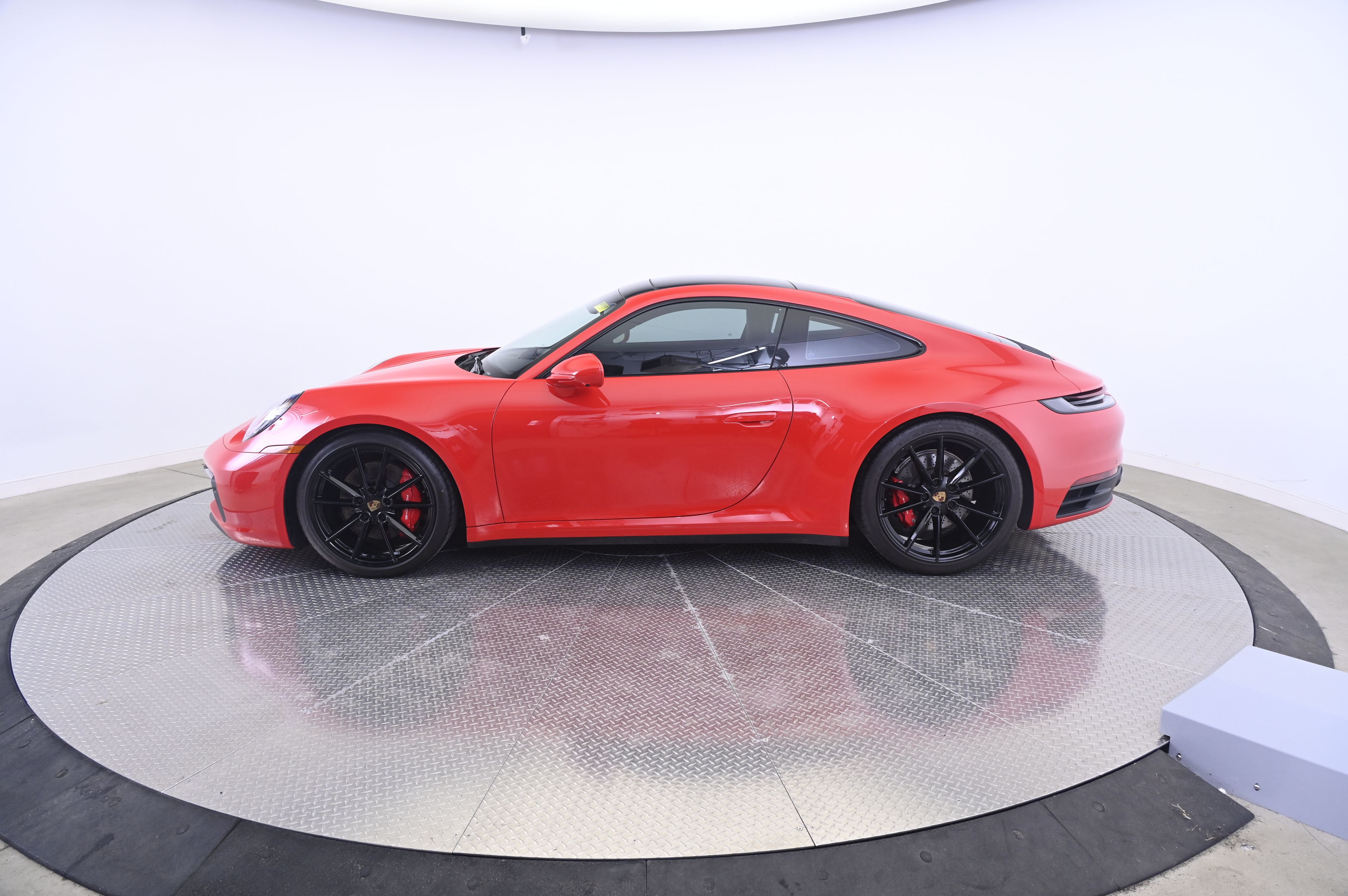 Thumbnail: 2022 Porsche 911 - 2