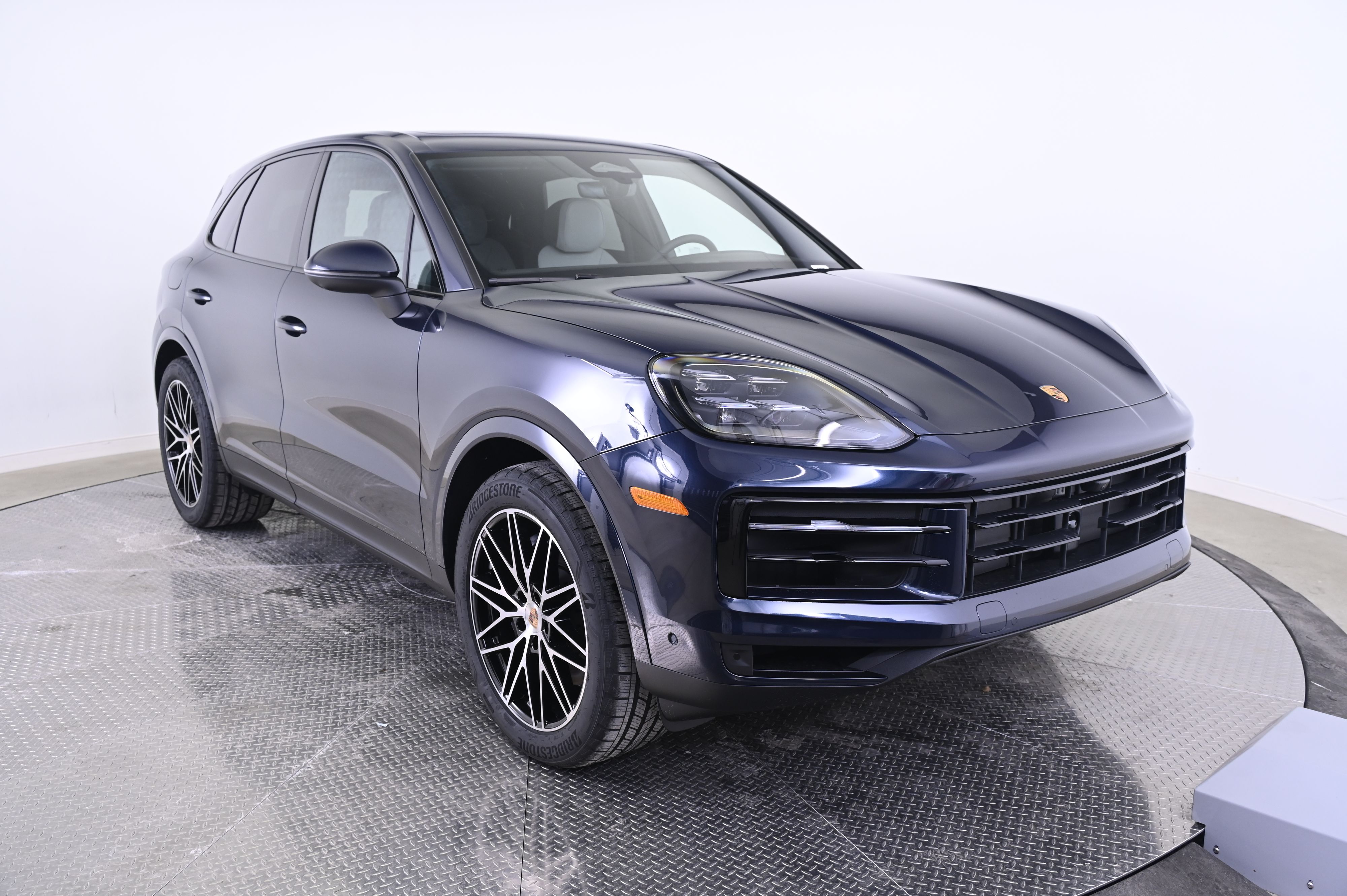 Thumbnail: 2026 Porsche Cayenne - 9