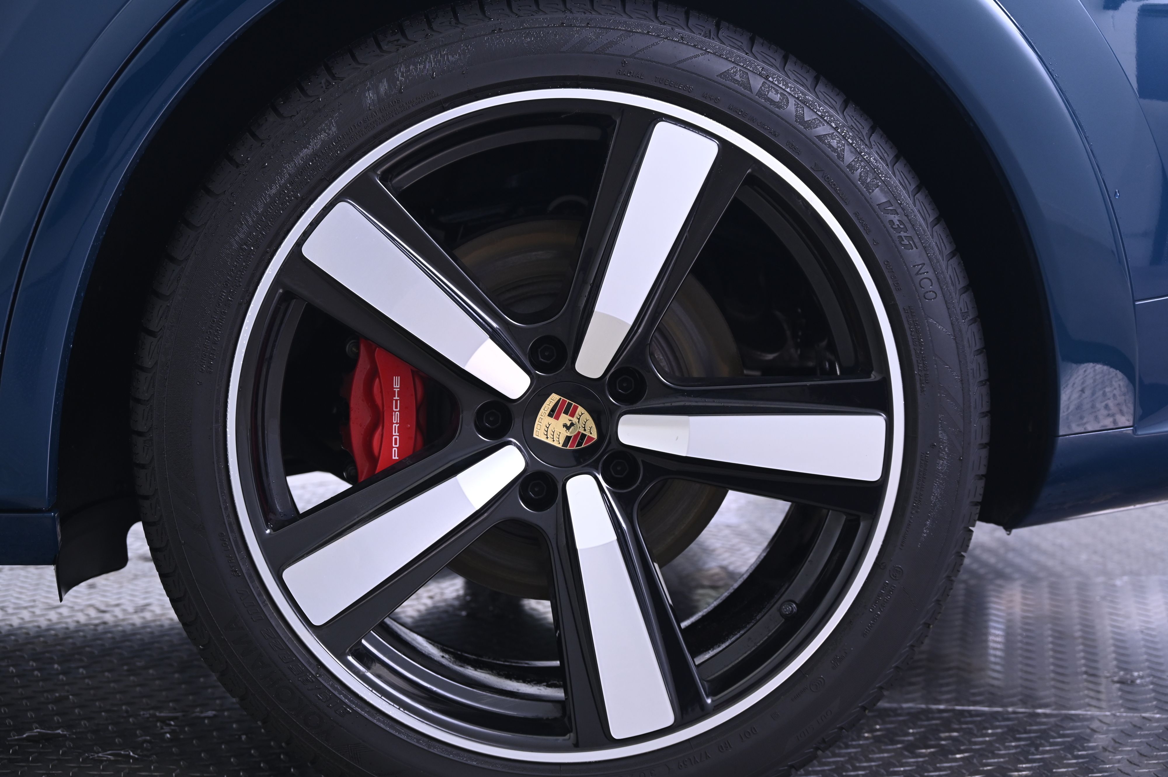 Thumbnail: 2024 Porsche Cayenne - 12