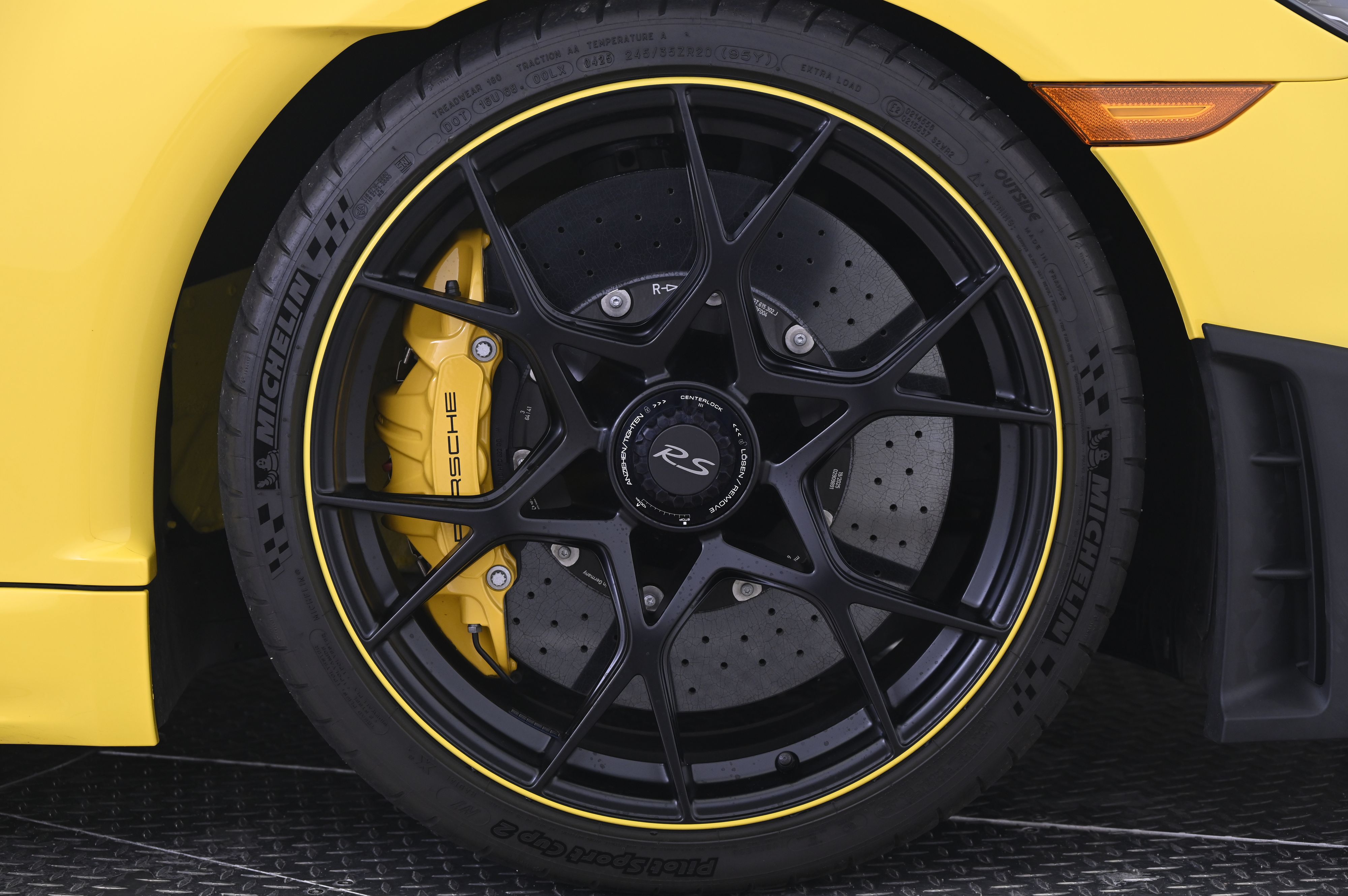 Thumbnail: 2025 Porsche  - 17