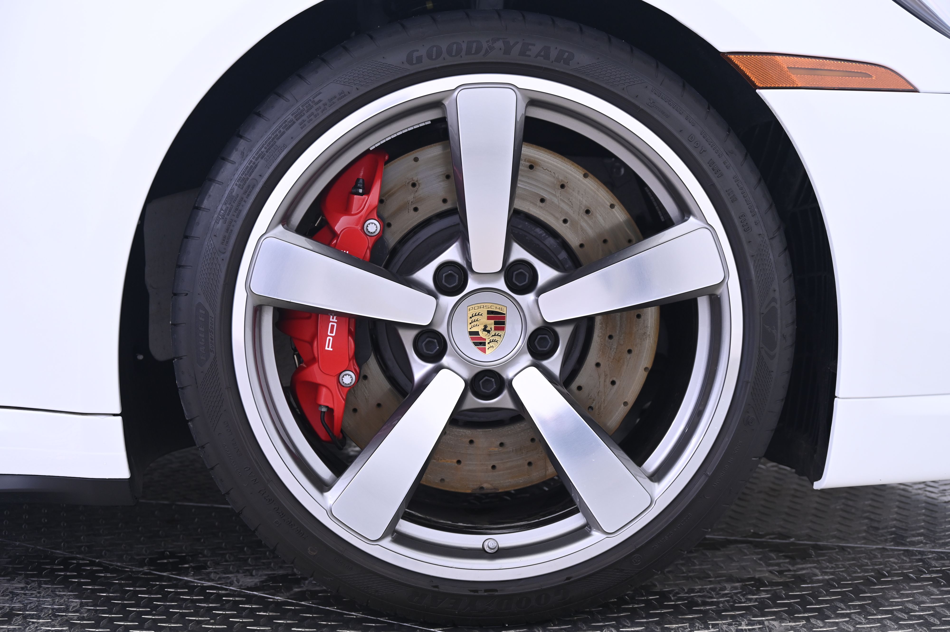 Thumbnail: 2024 Porsche 911 - 14