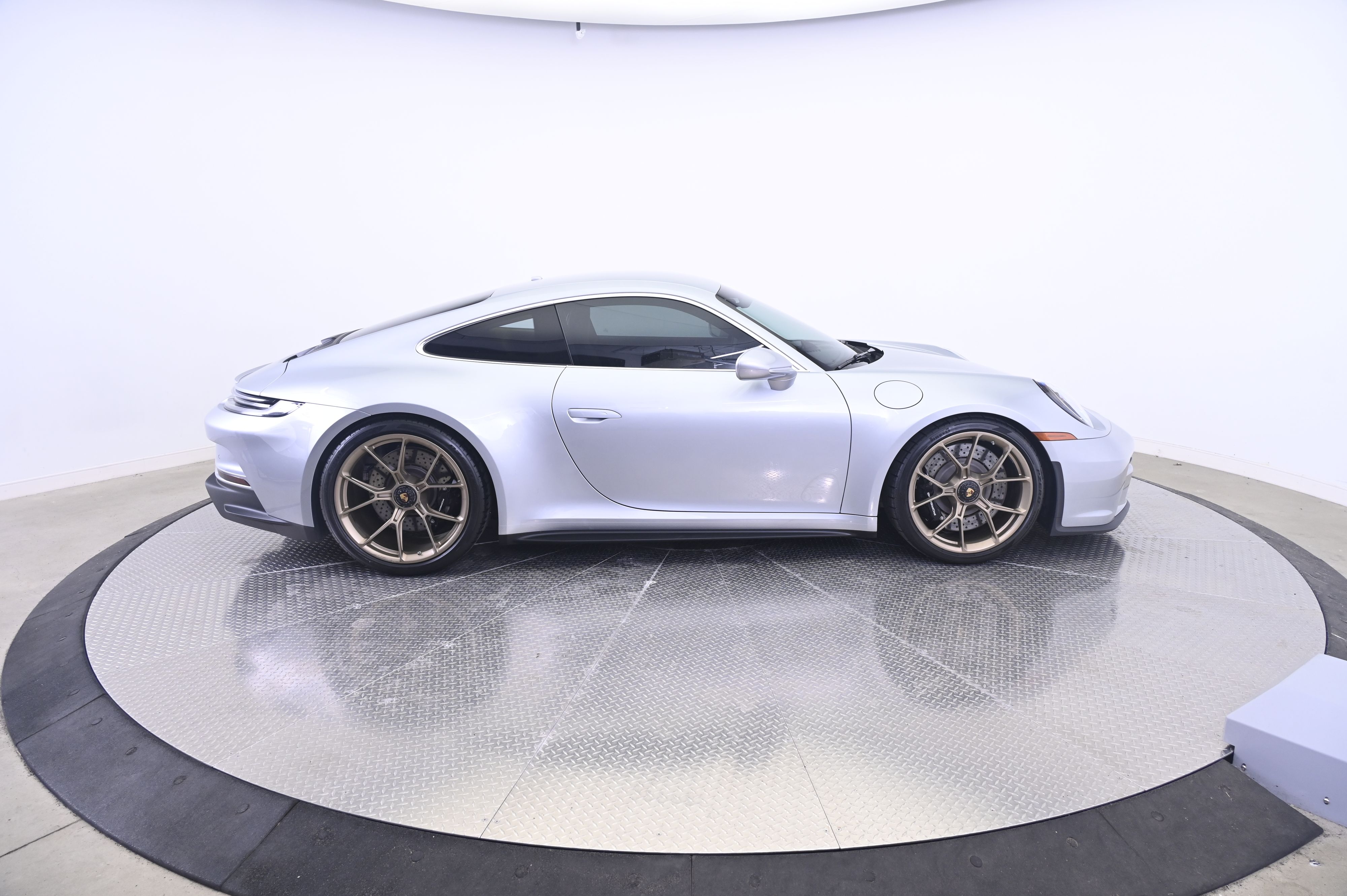 Thumbnail: 2022 Porsche 911 - 8