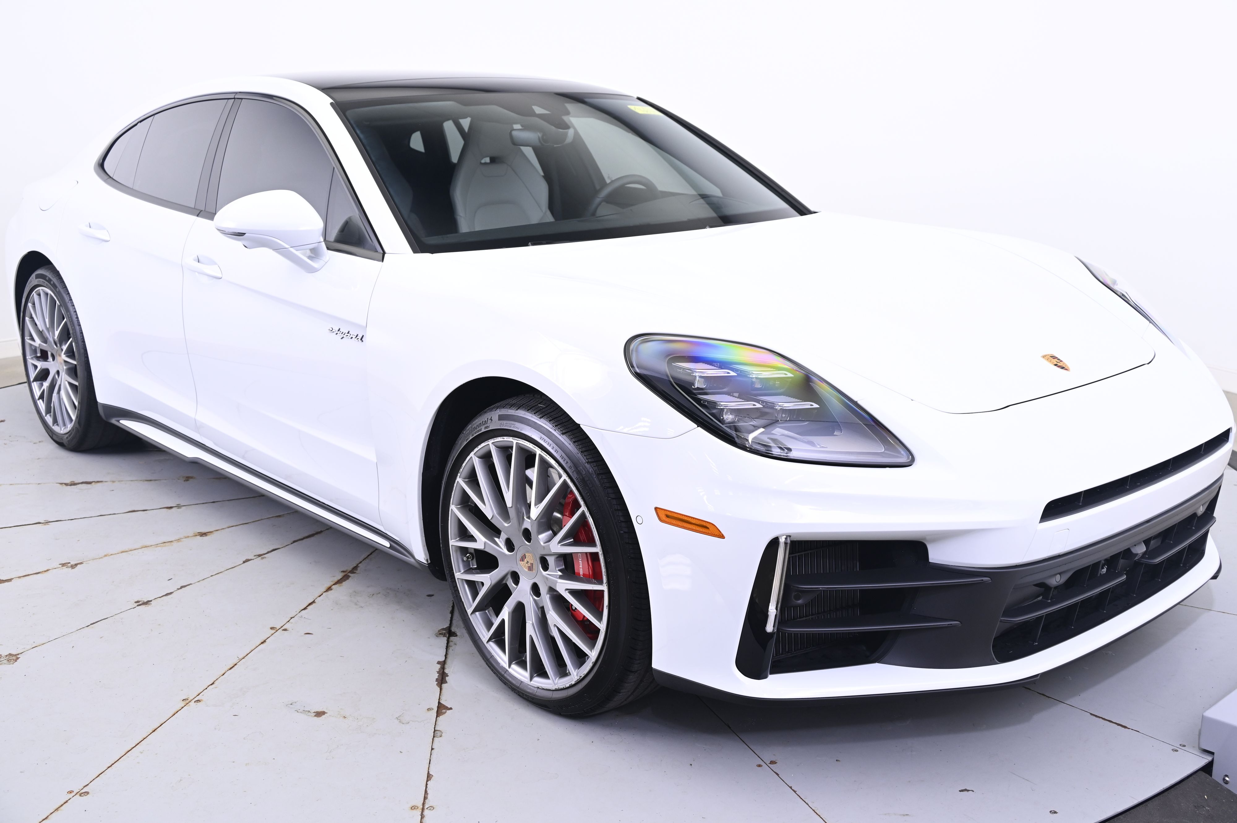 Thumbnail: 2025 Porsche Panamera - 9