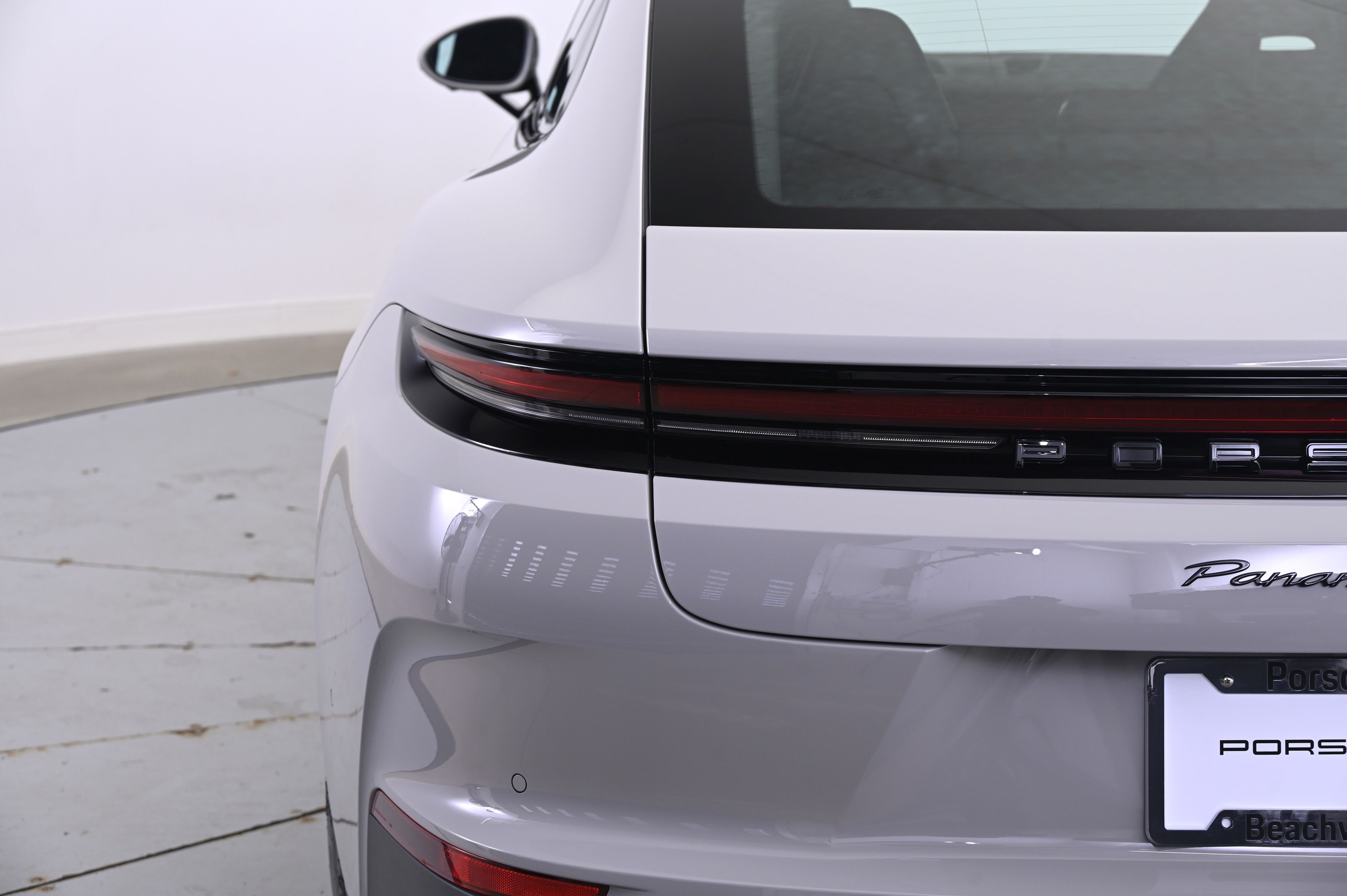 Thumbnail: 2026 Porsche Panamera - 13