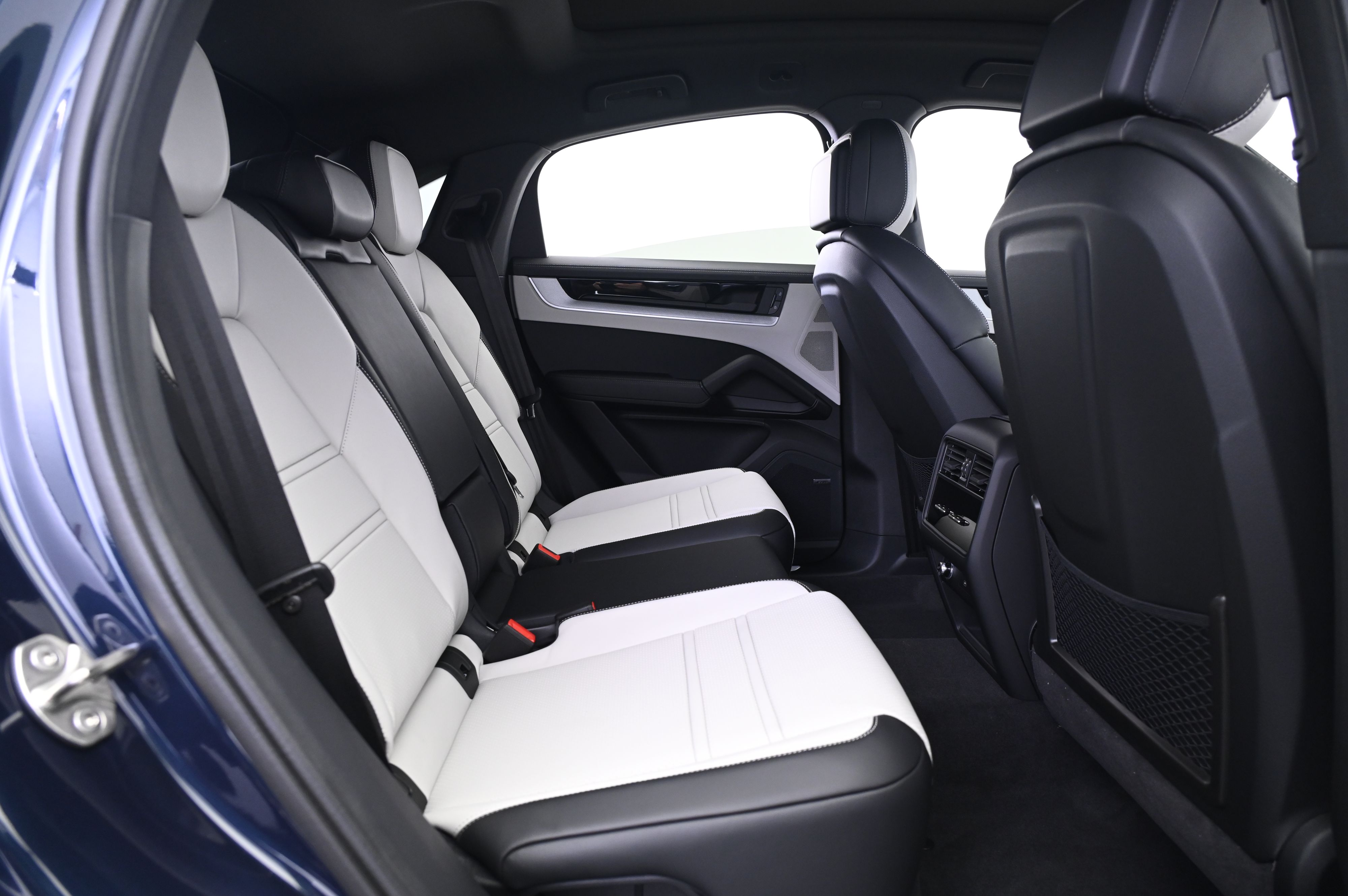 Thumbnail: 2026 Porsche  - 18