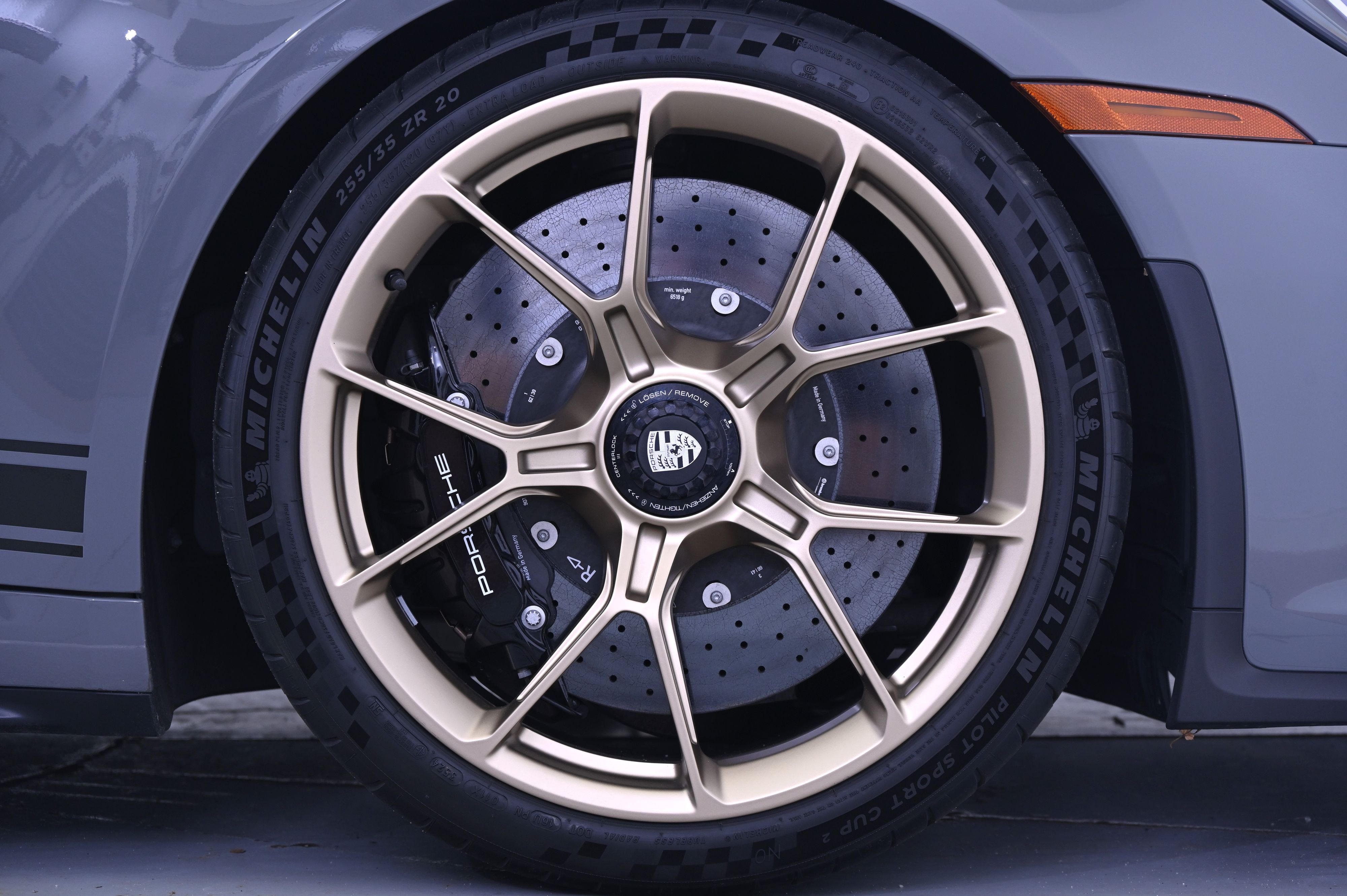 Thumbnail: 2022 Porsche 911 - 21