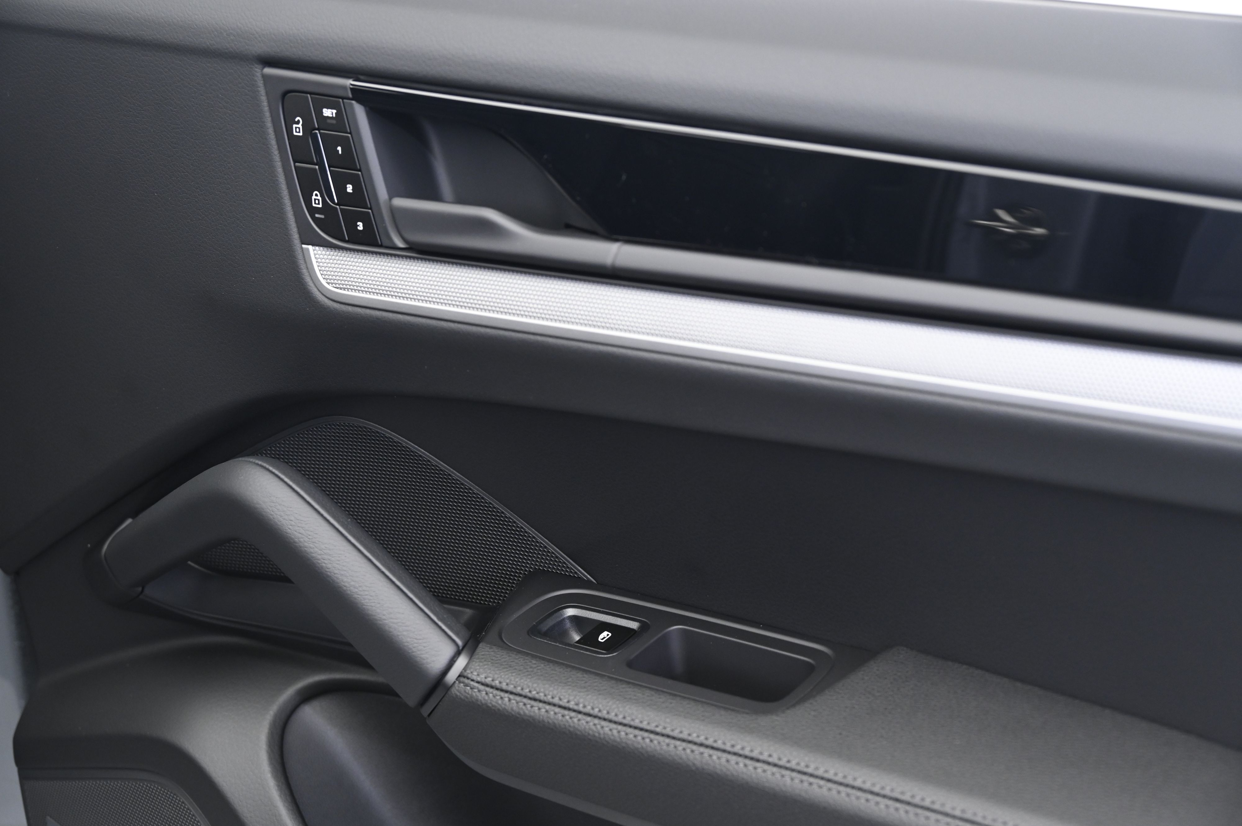 Thumbnail: 2026 Porsche  - 21