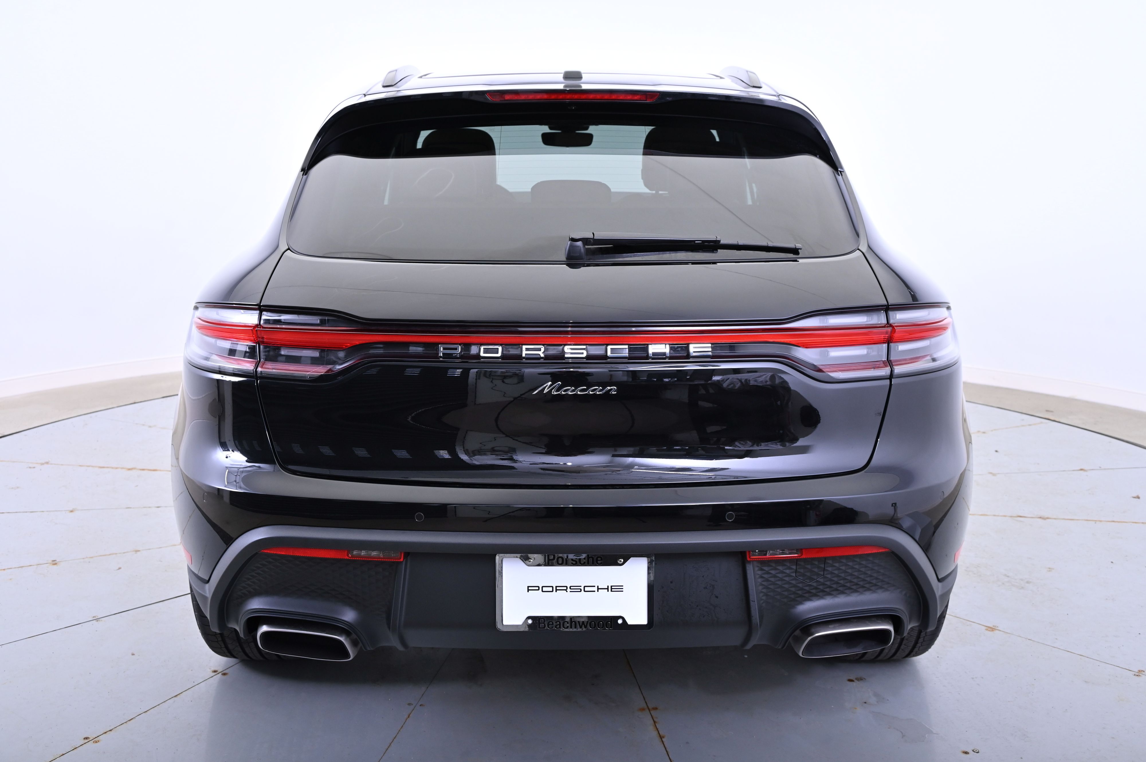 Thumbnail: 2025 Porsche Macan - 6