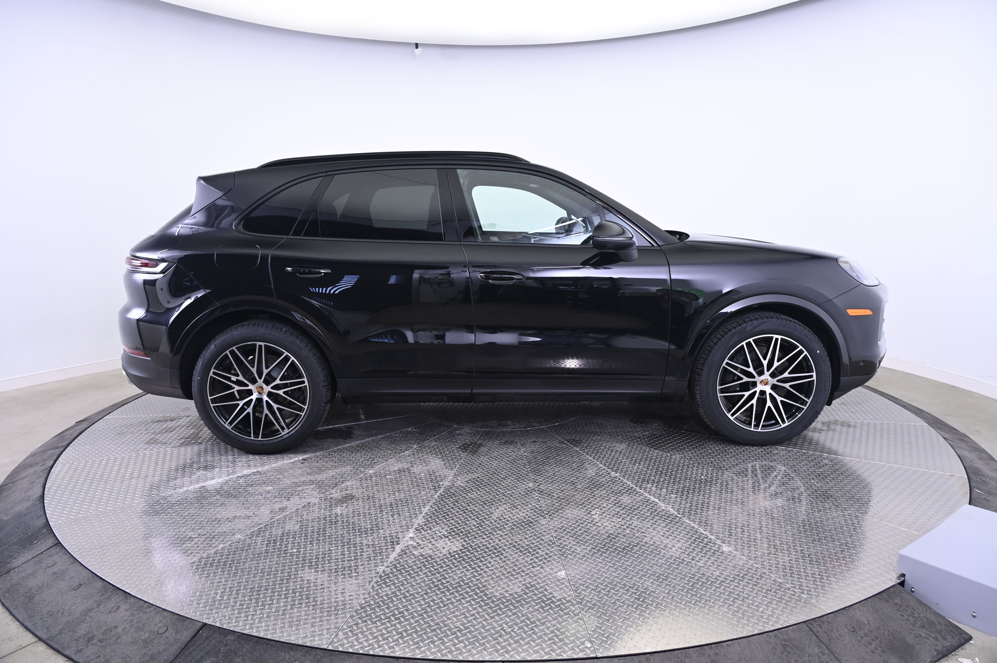 Thumbnail: 2026 Porsche Cayenne - 8