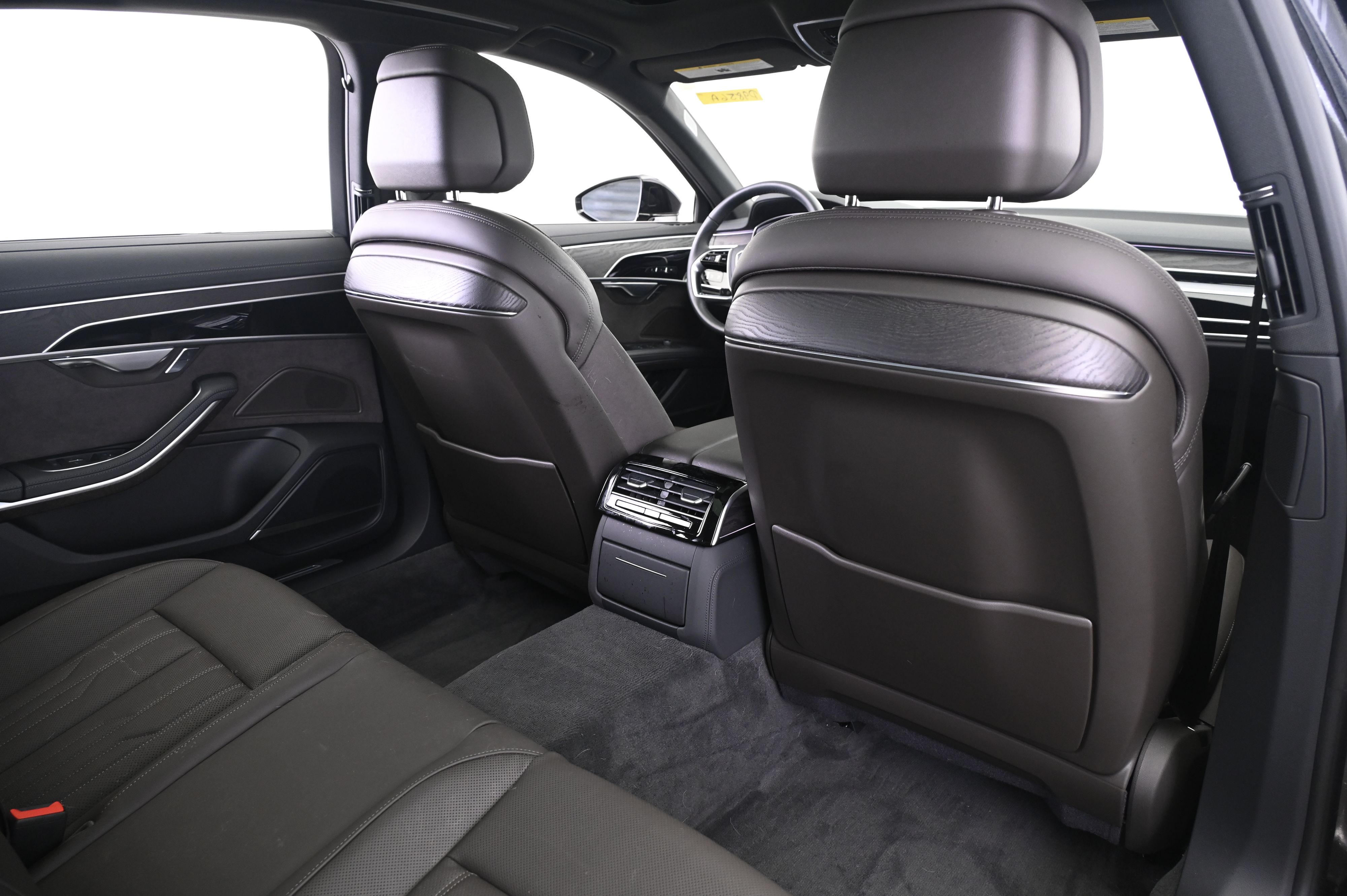 Thumbnail: 2023 Audi A8 - 17