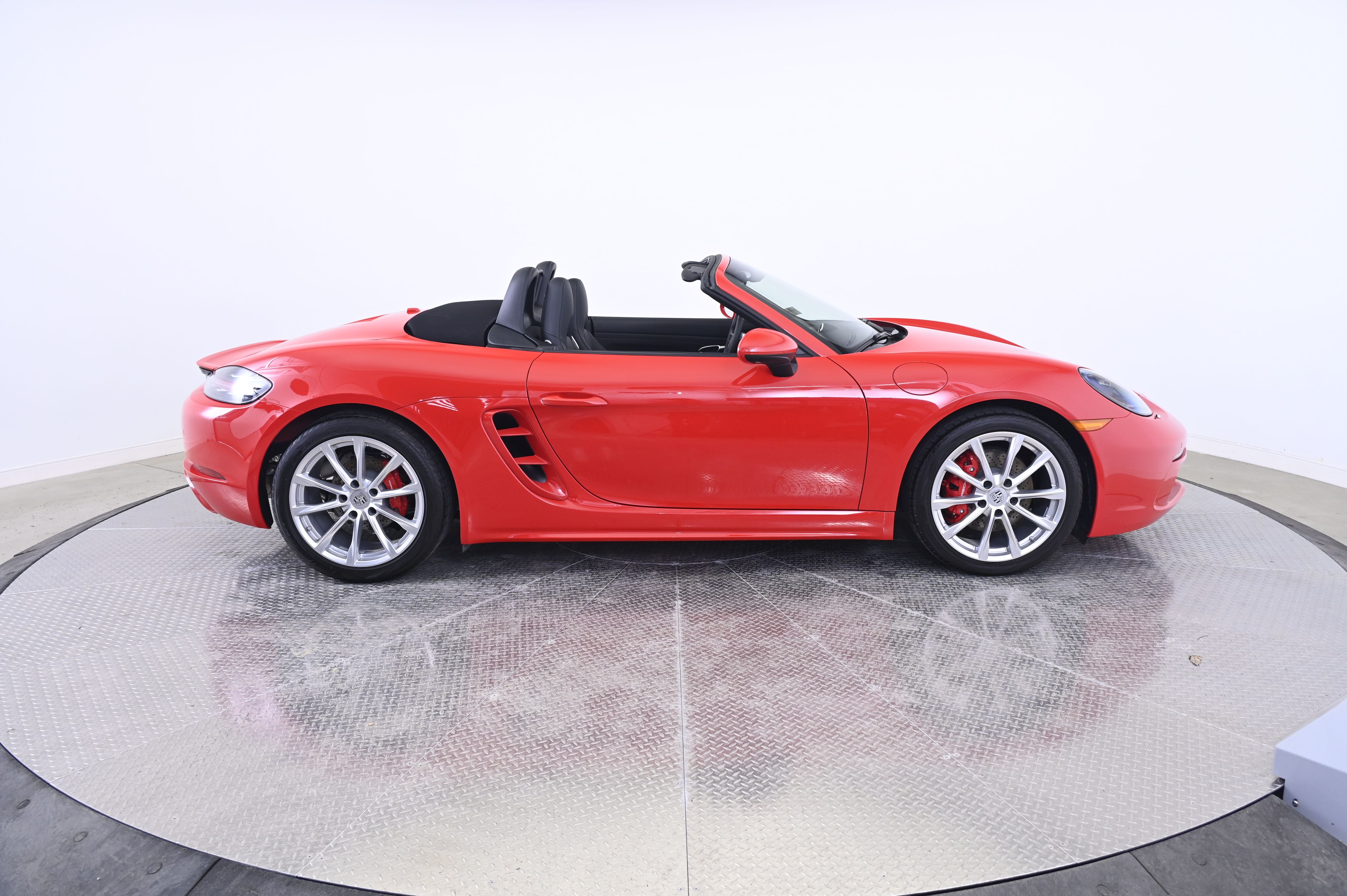 Thumbnail: 2025 Porsche 718 Boxster - 8
