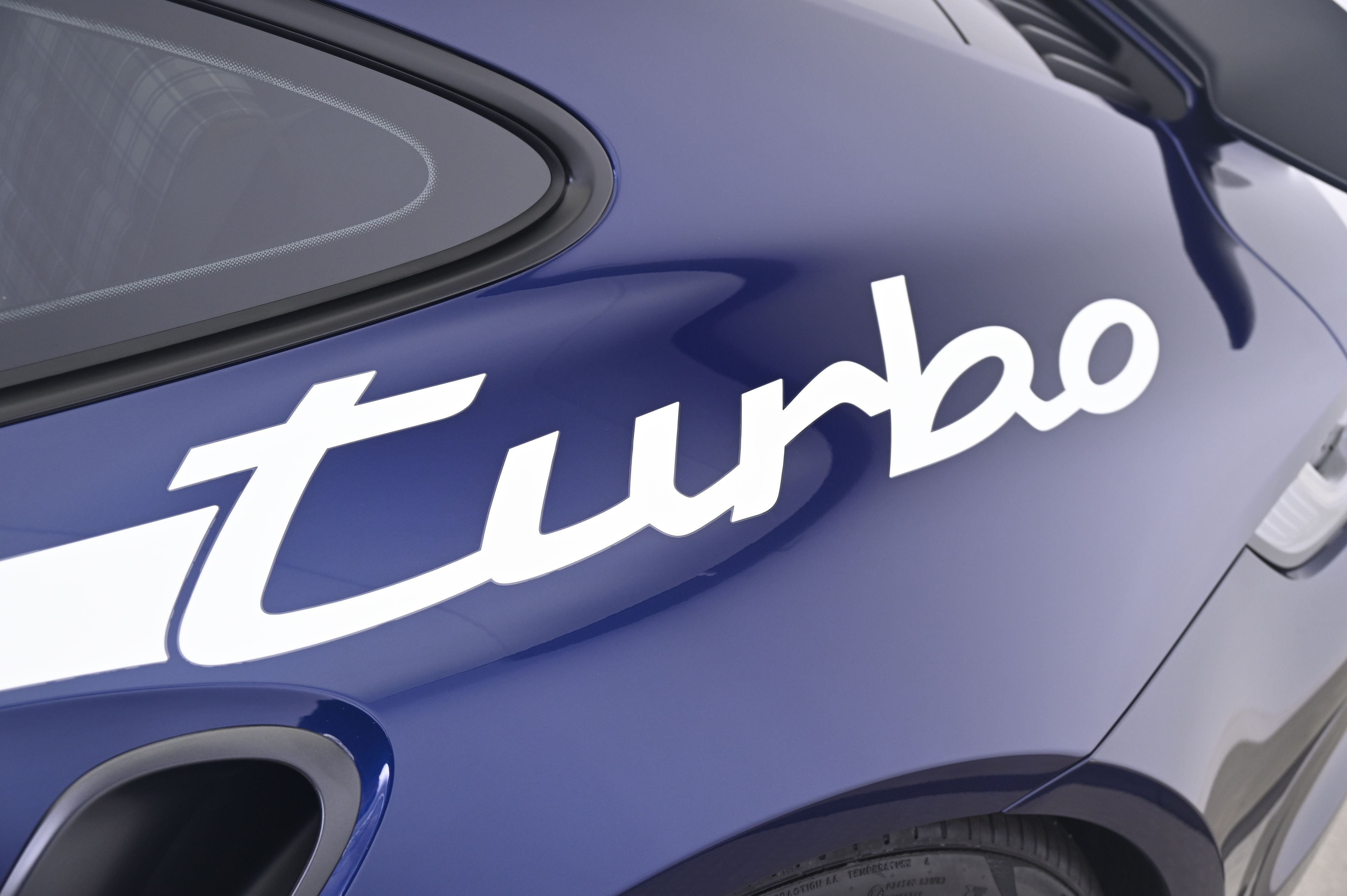Thumbnail: 2025 Porsche 911 - 12