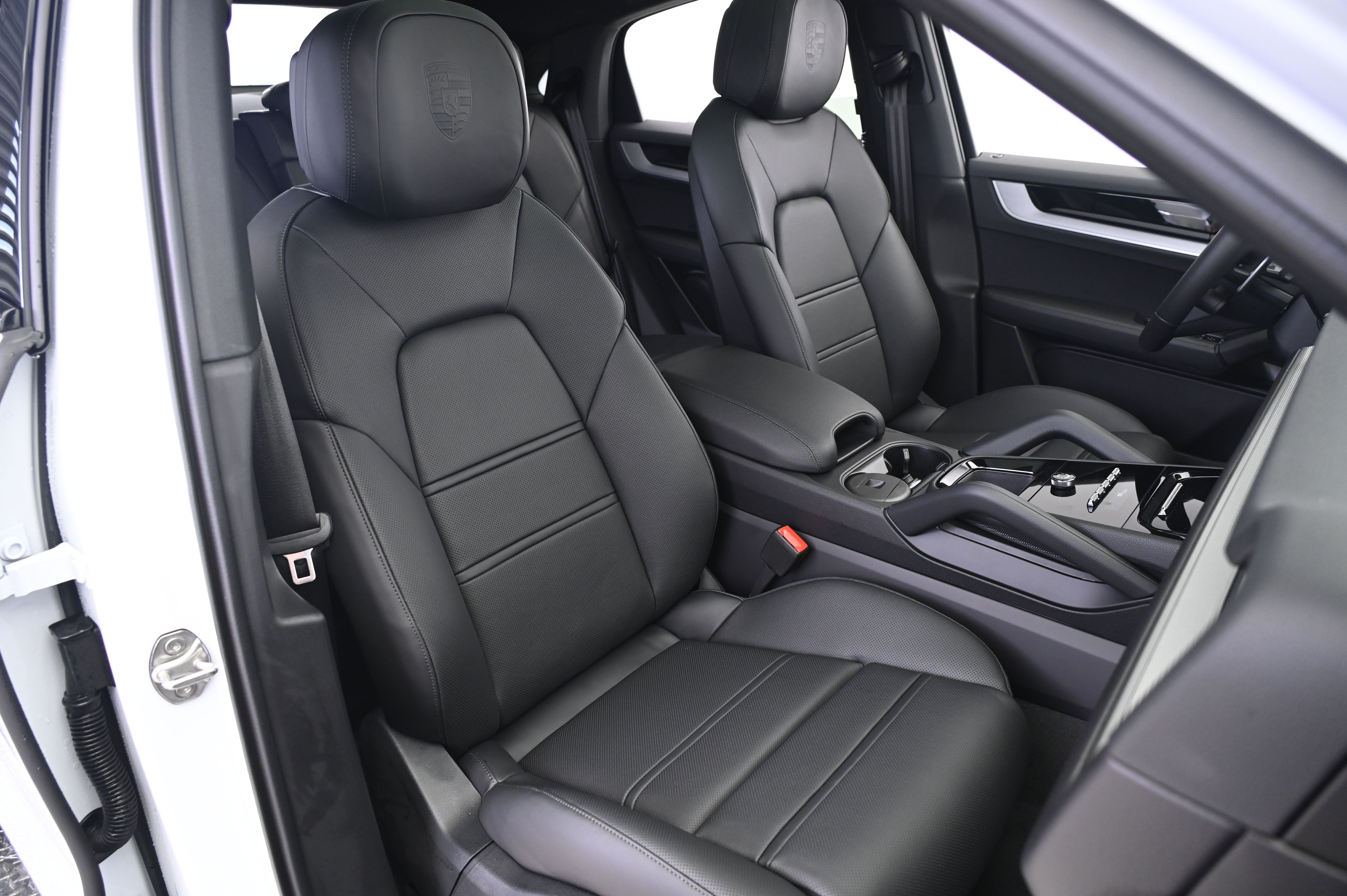 Thumbnail: 2026 Porsche  - 24