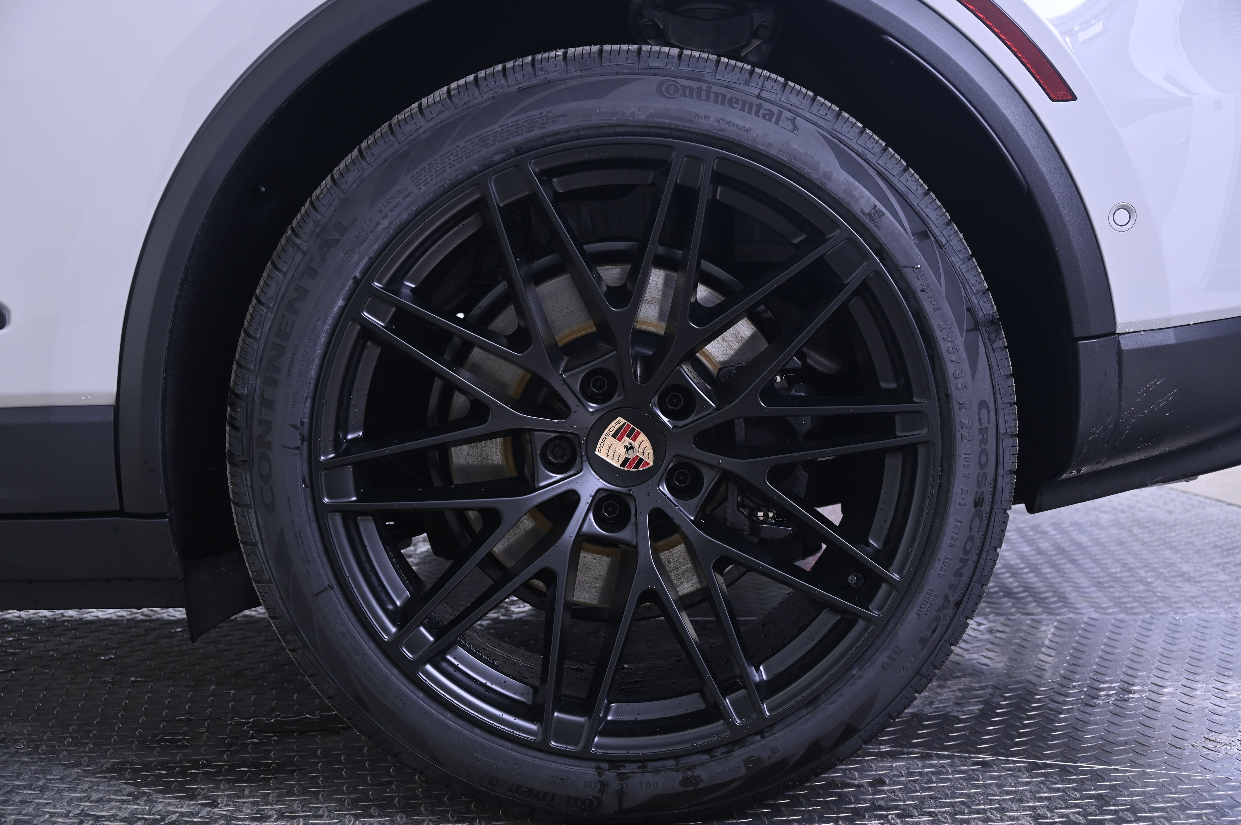 Thumbnail: 2026 Porsche Macan - 12