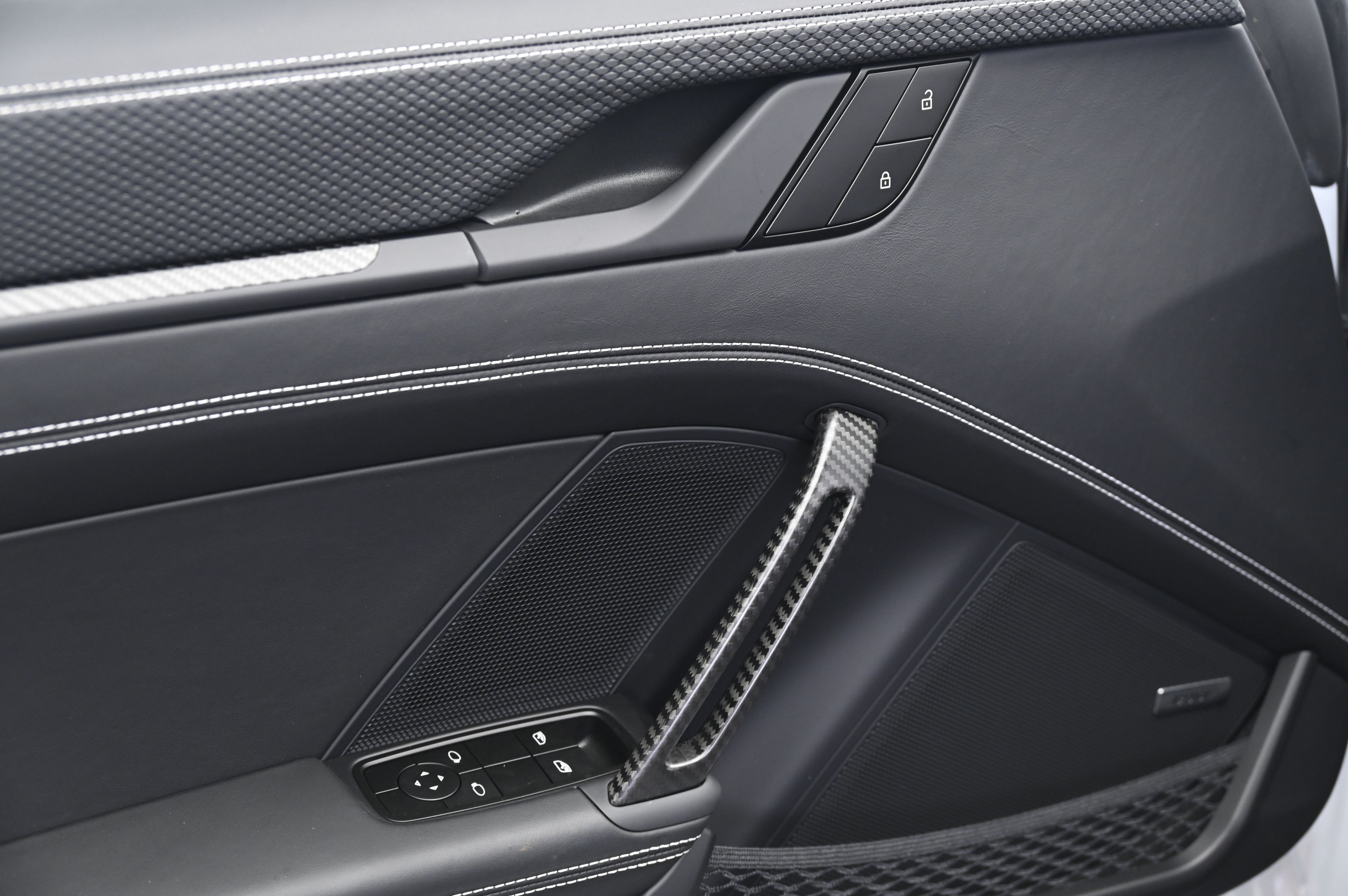 Thumbnail: 2025 Porsche 911 - 23