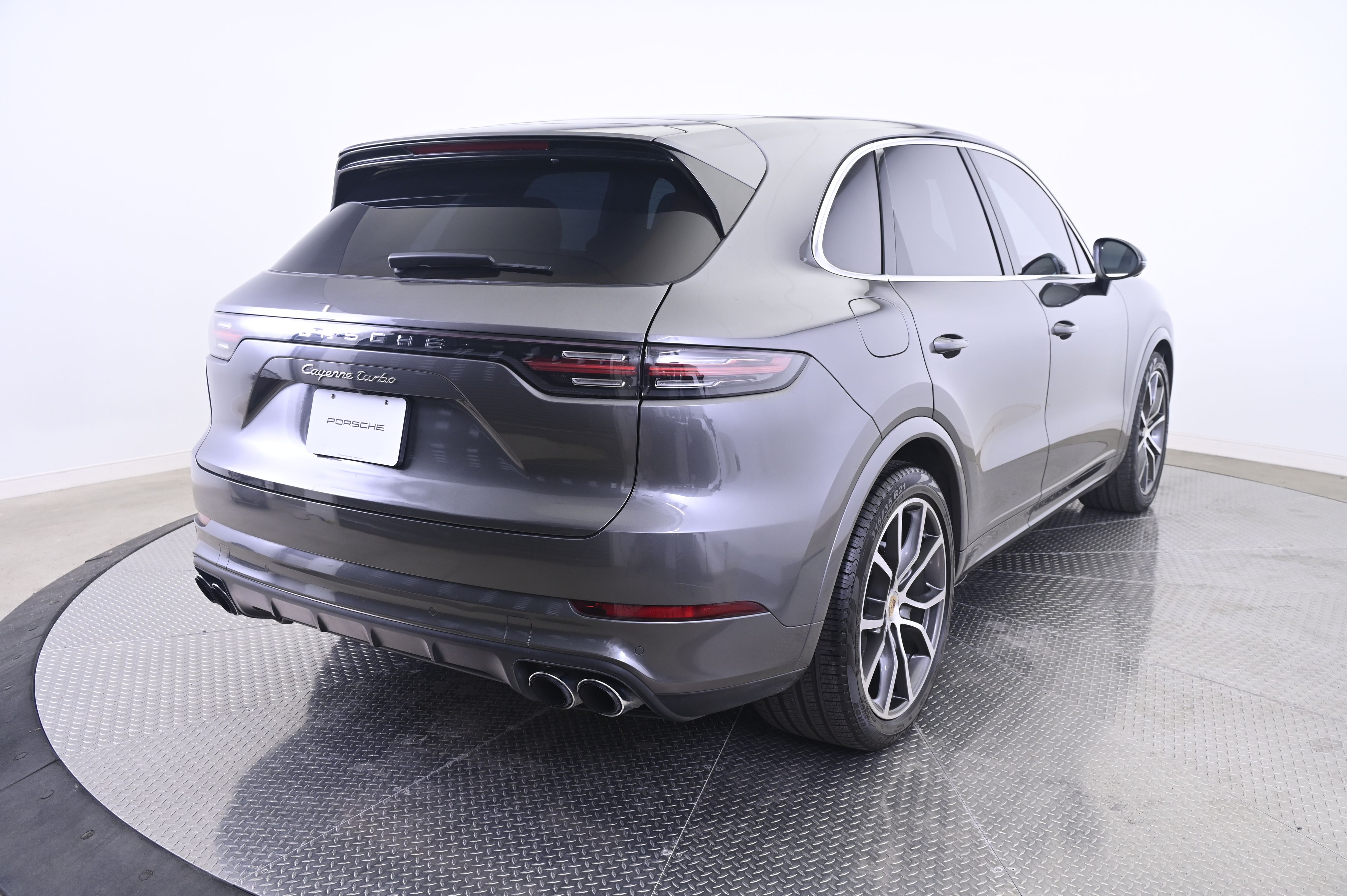 Thumbnail: 2023 Porsche Cayenne - 7