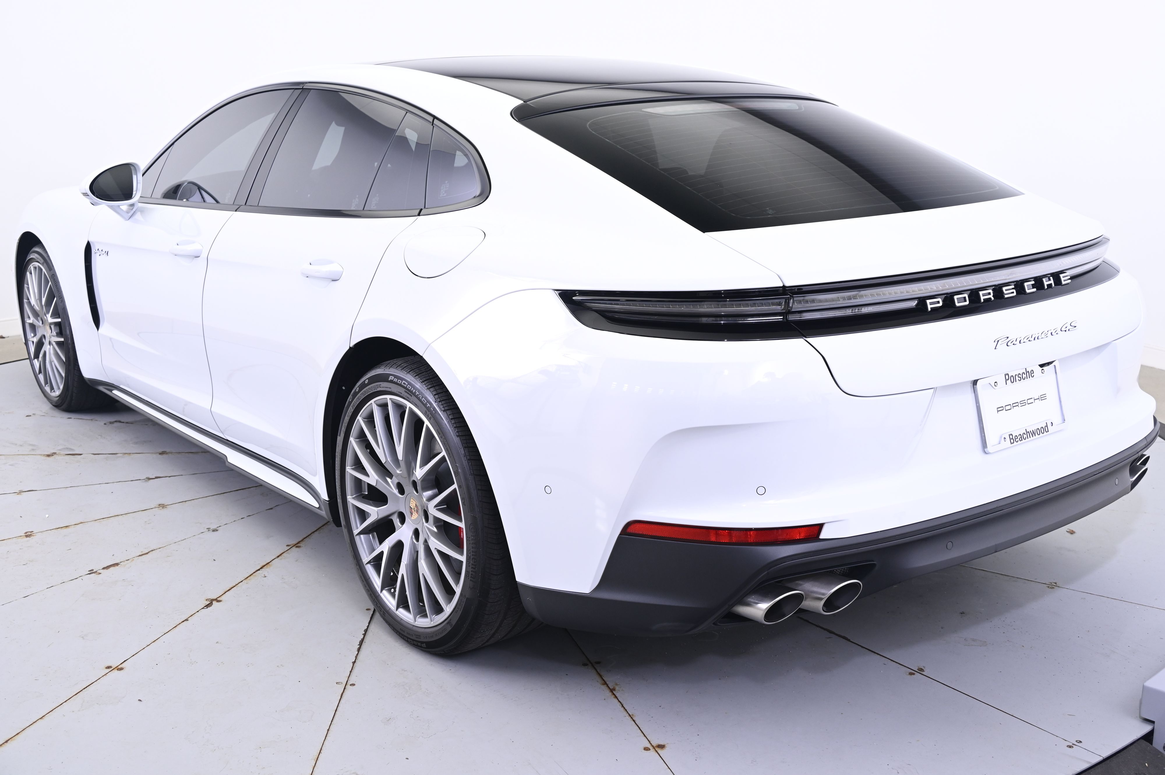 Thumbnail: 2025 Porsche Panamera - 3