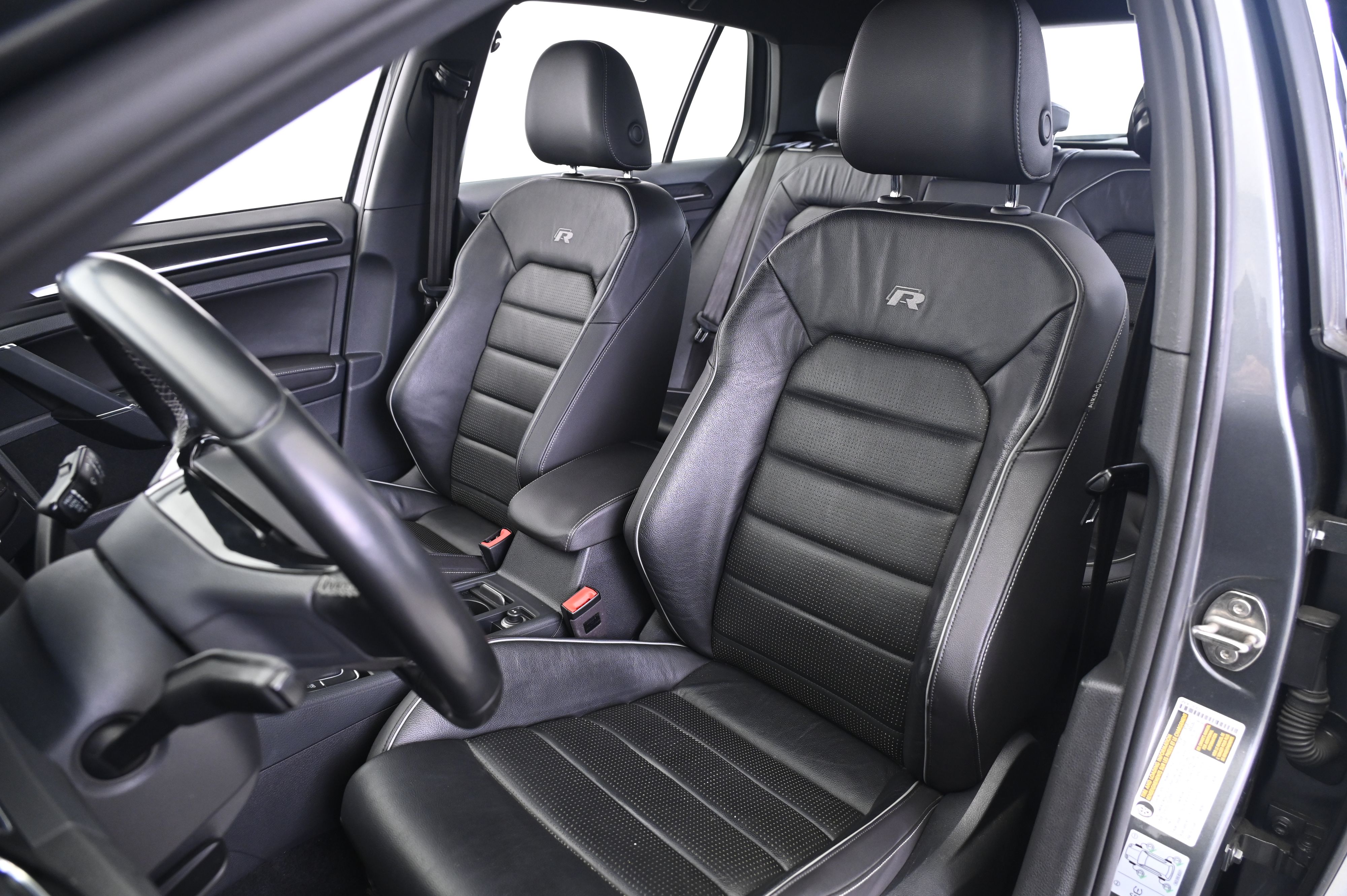 Thumbnail: 2018 Volkswagen Golf - 5