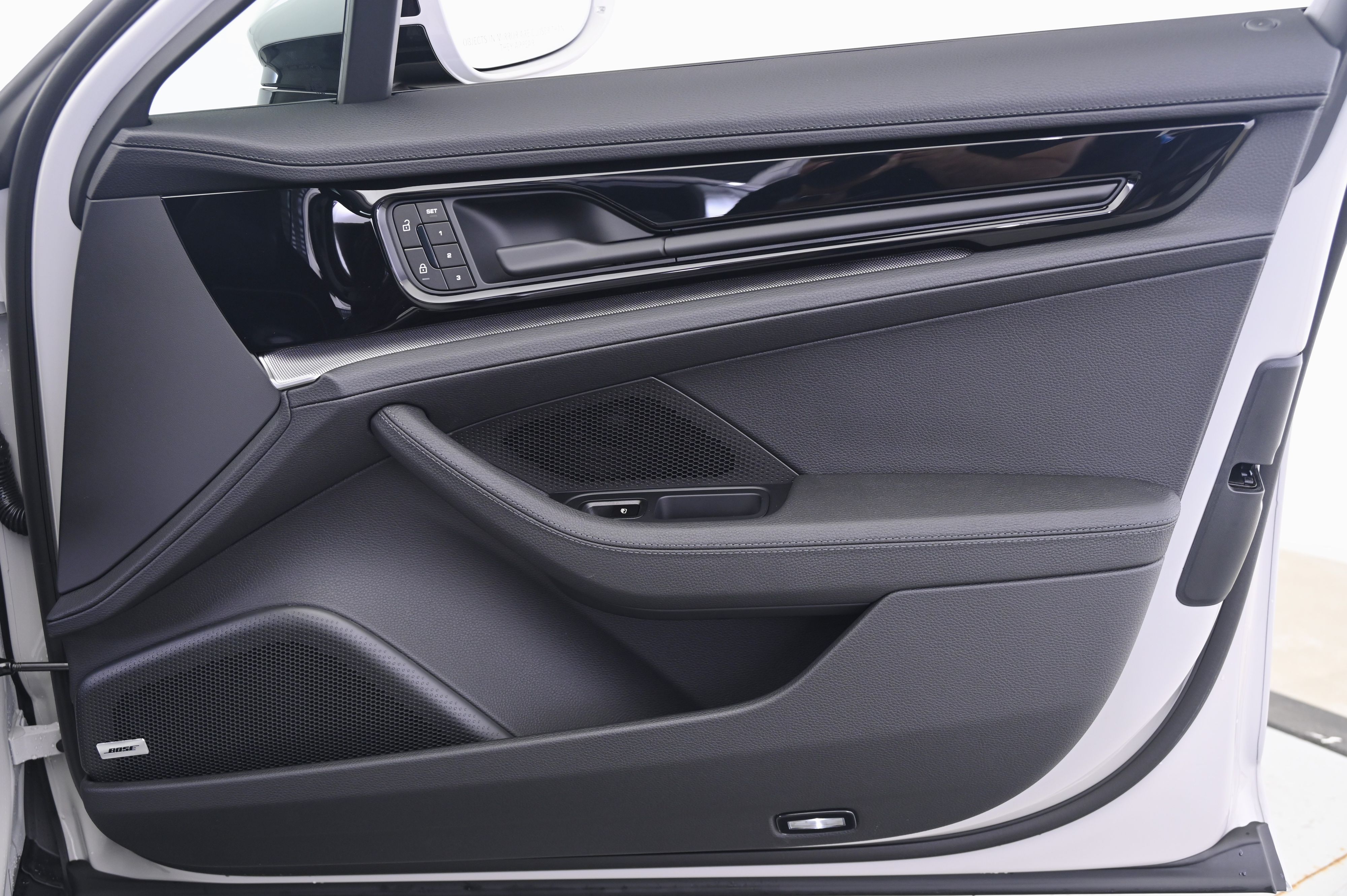 Thumbnail: 2026 Porsche Panamera - 20