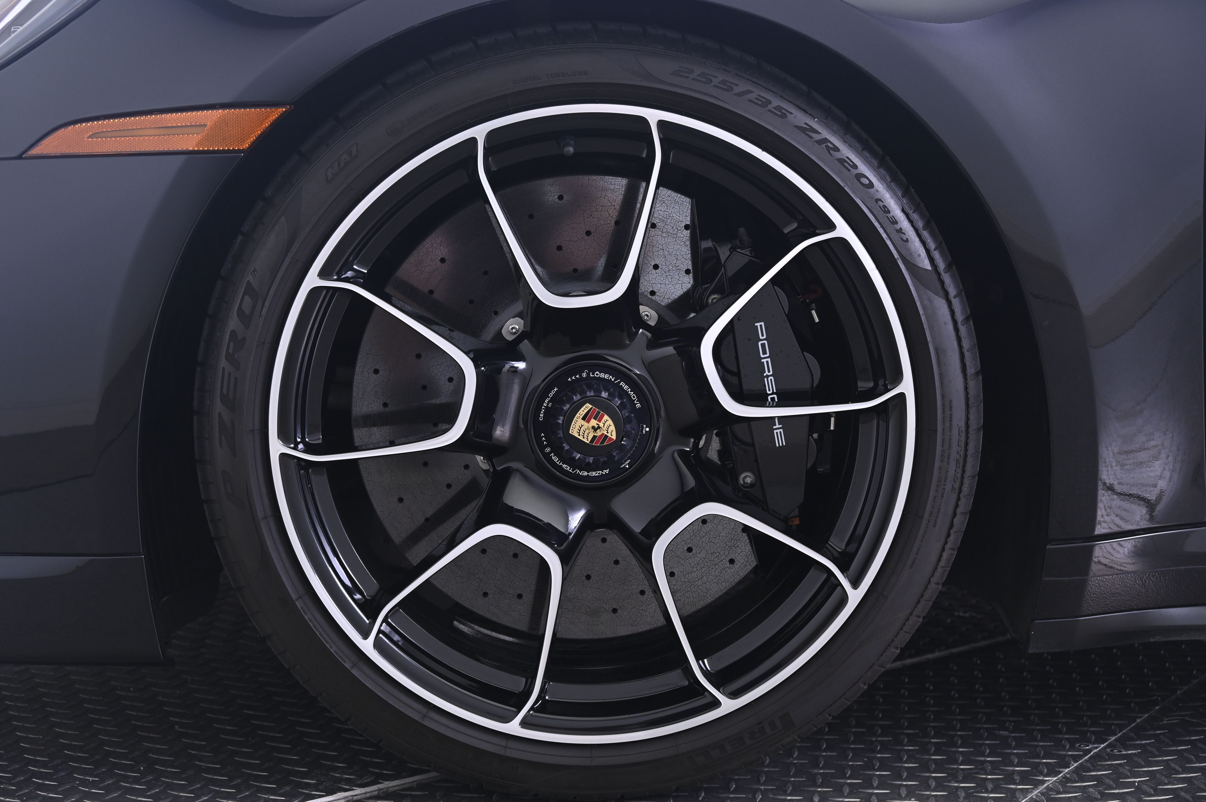 Thumbnail: 2021 Porsche 911 - 14