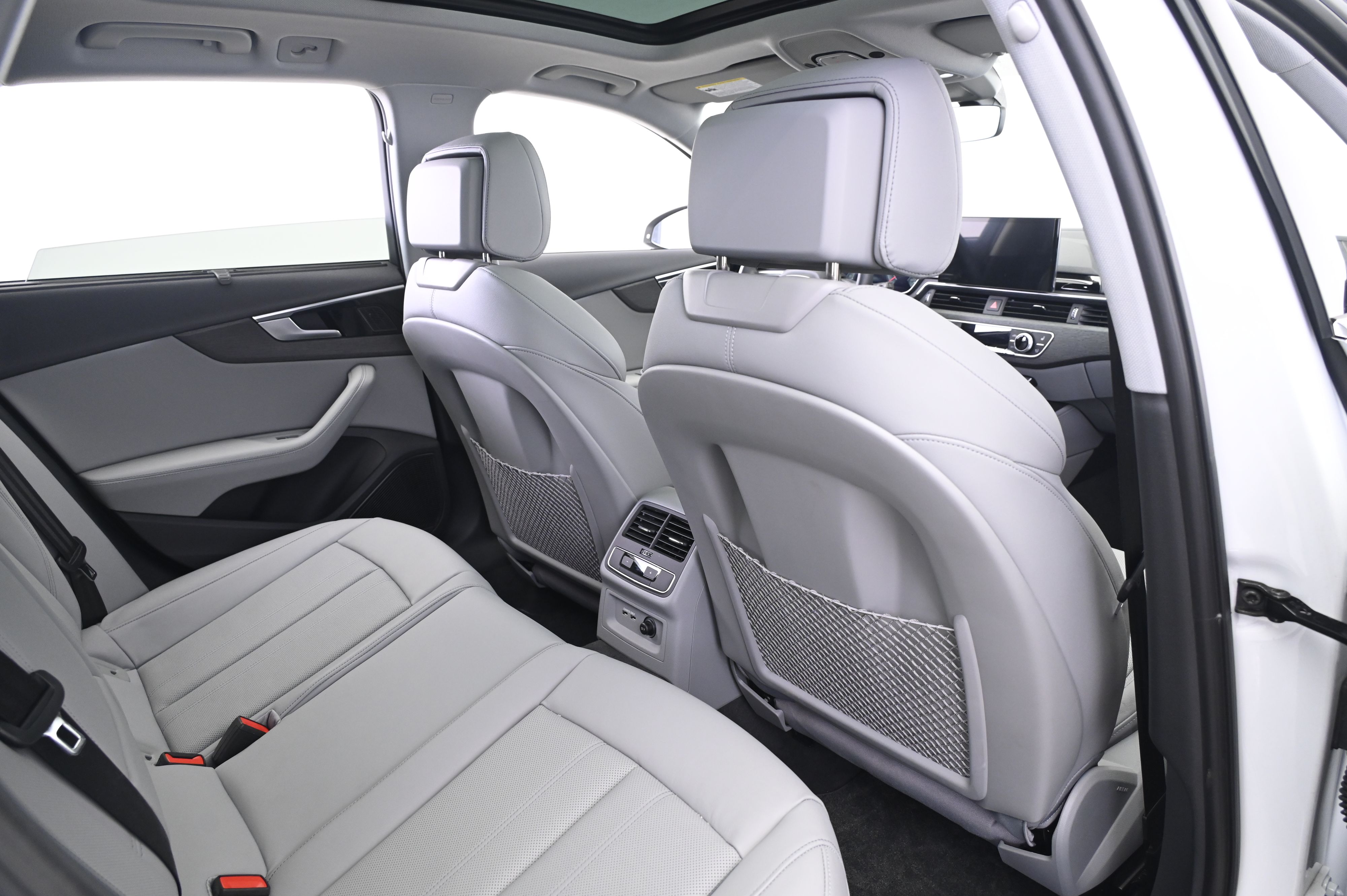 Thumbnail: 2022 Audi A4 - 17