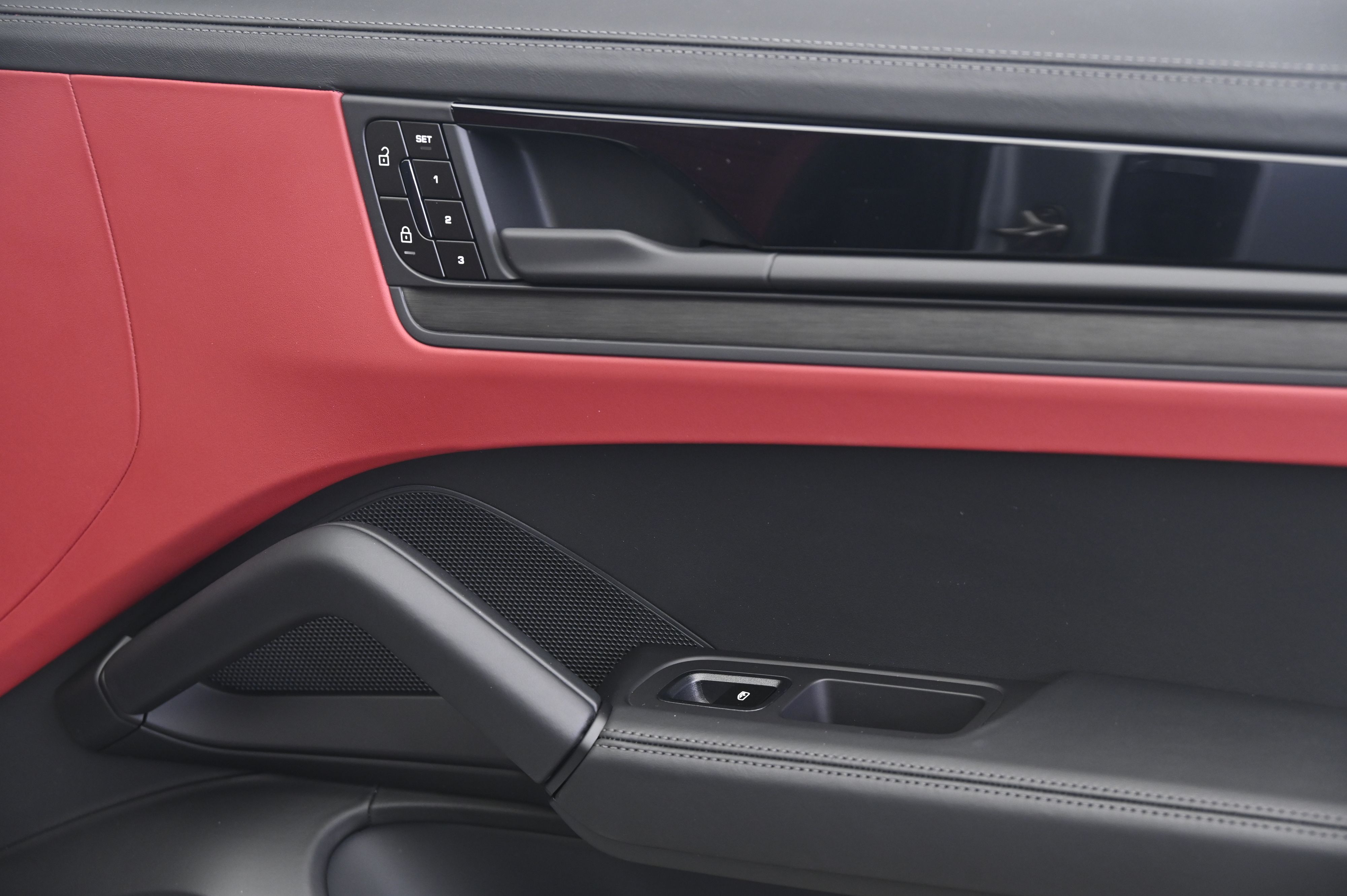 Thumbnail: 2026 Porsche Cayenne - 21