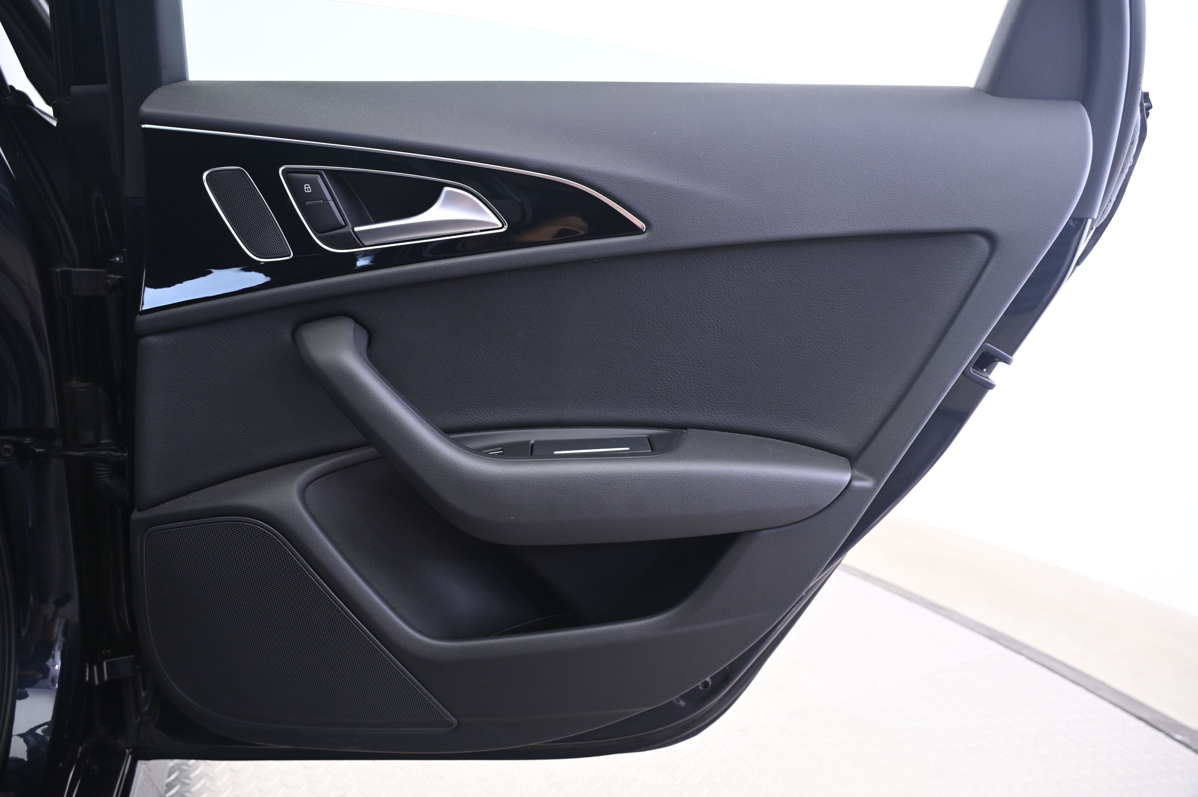 Thumbnail: 2018 Audi A6 - 16