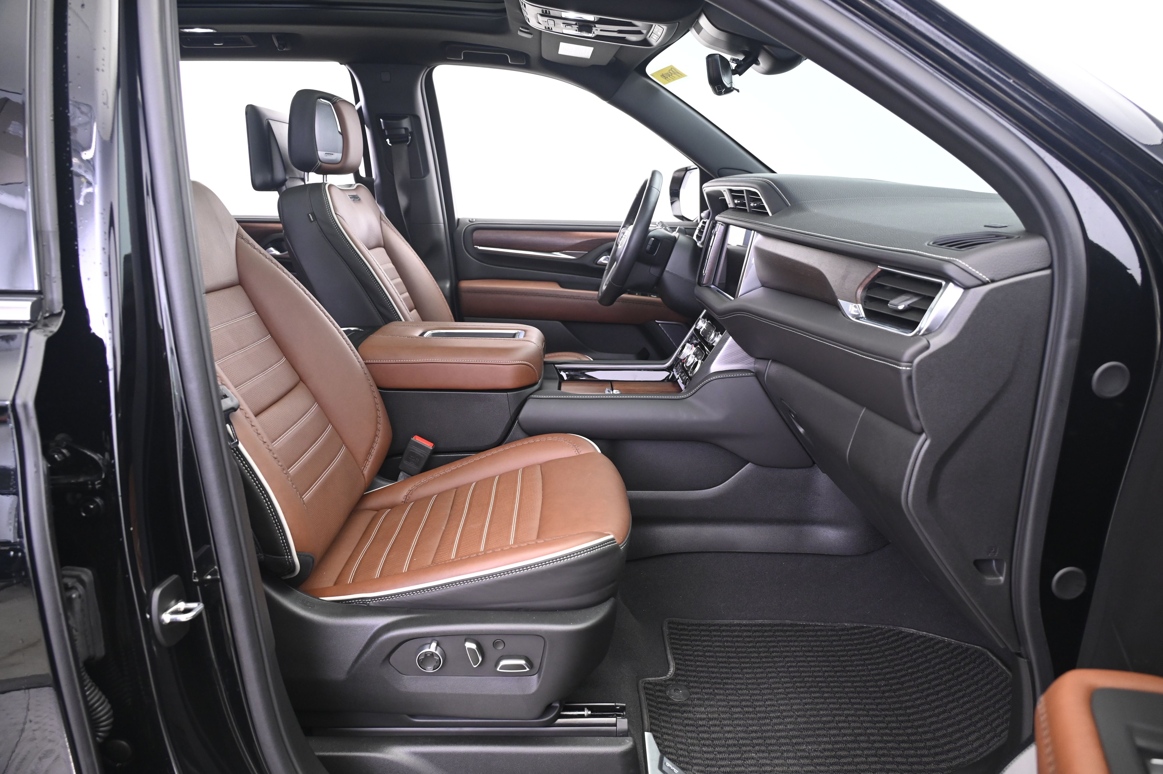 Thumbnail: 2024 GMC Yukon - 25