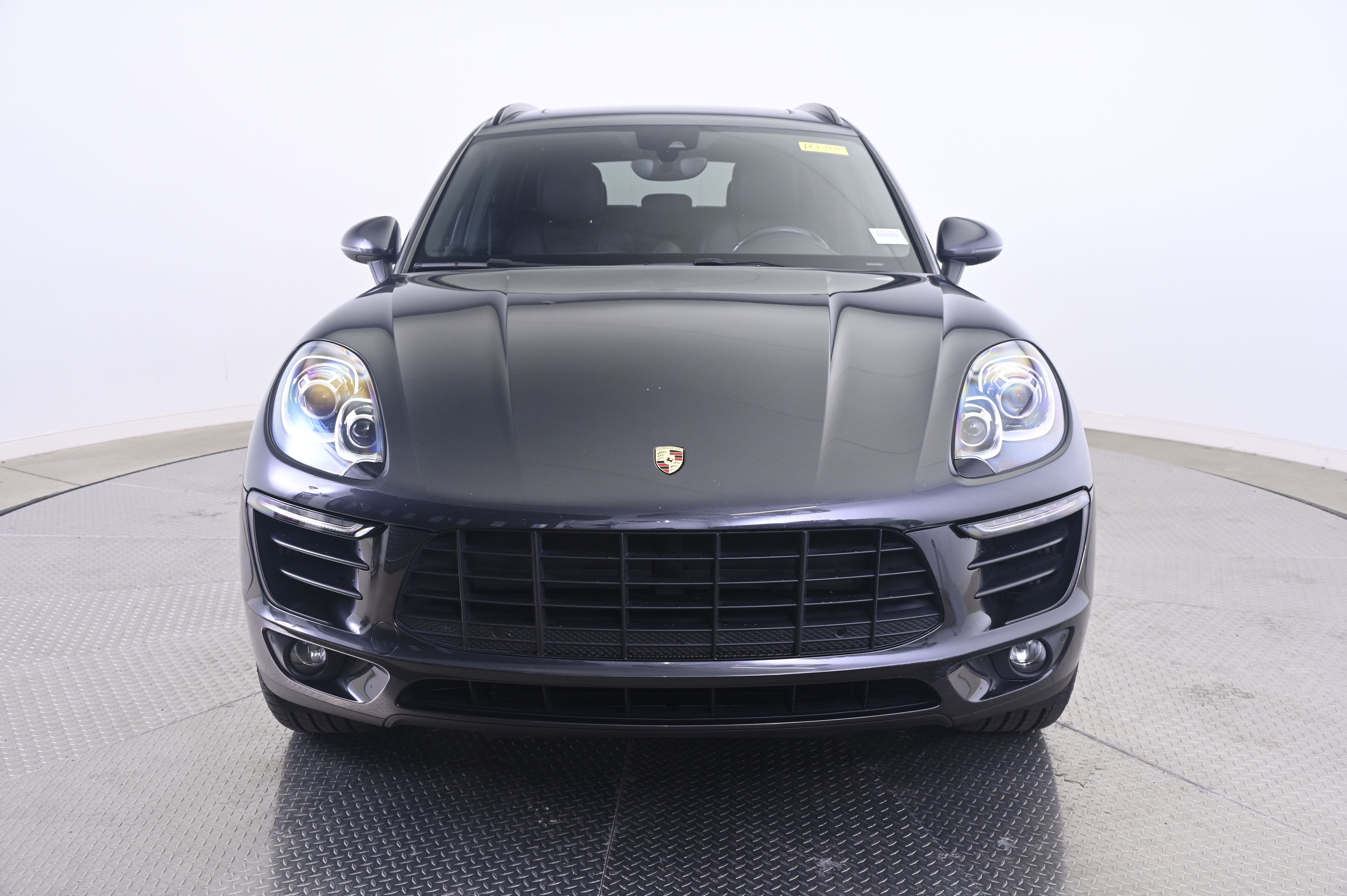 Thumbnail: 2018 Porsche Macan - 10