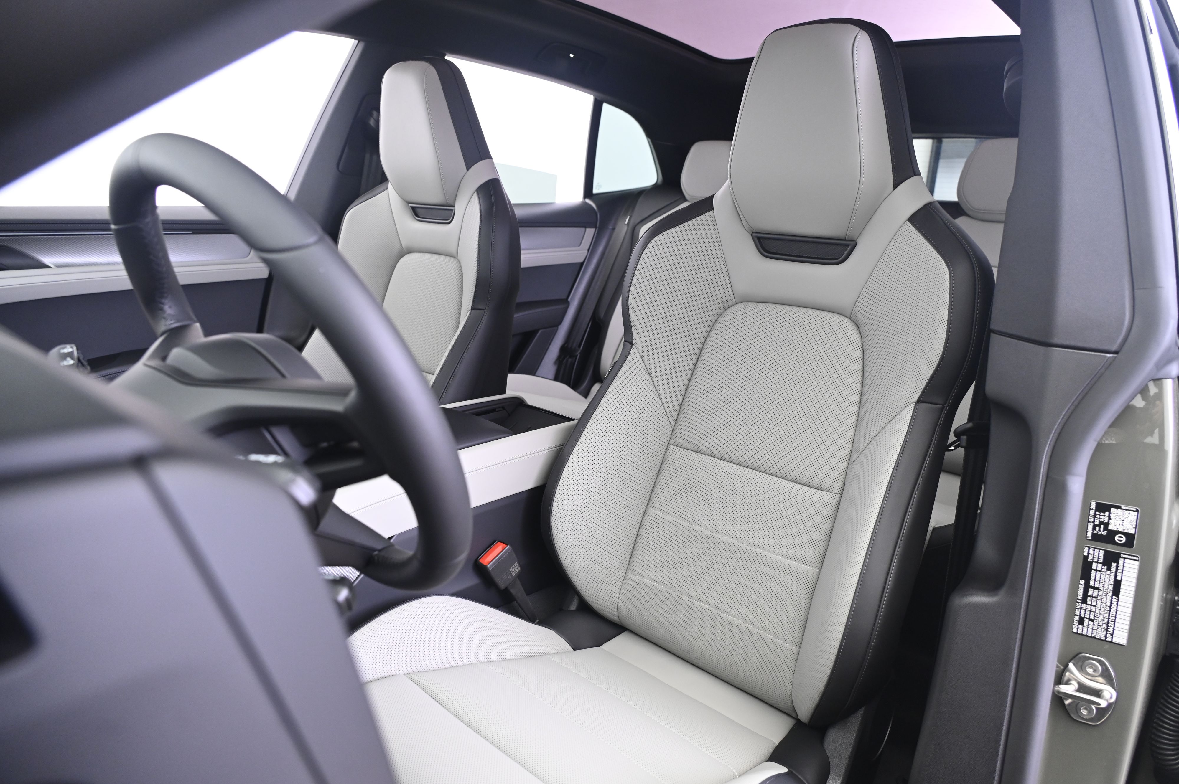 Thumbnail: 2026 Porsche Cayenne - 31